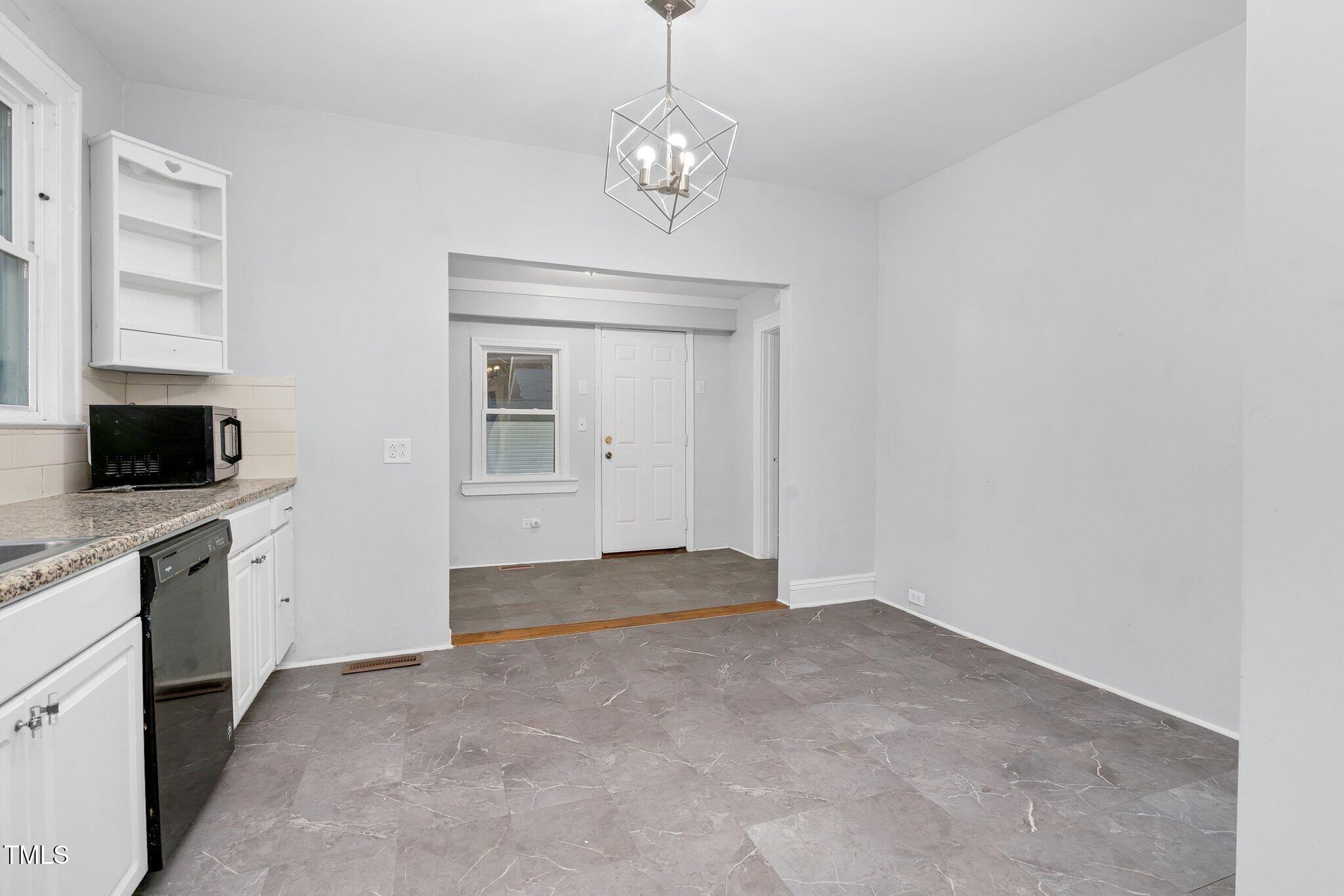 1001 Sunset Avenue Property Photo 18
