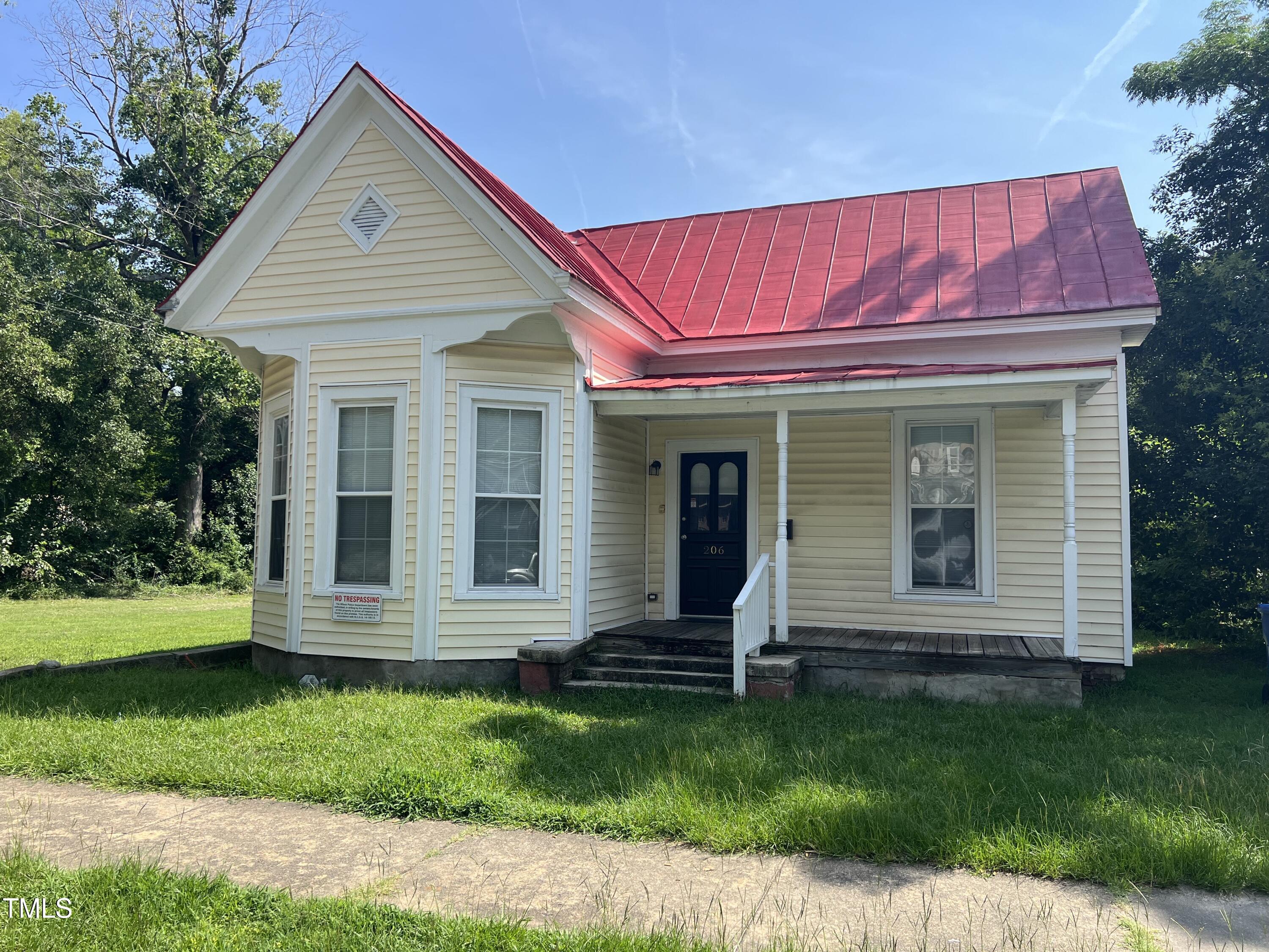 206 Vance Street Ne Property Photo