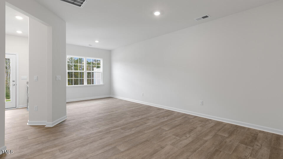 188 Starlight Street Property Photo 9