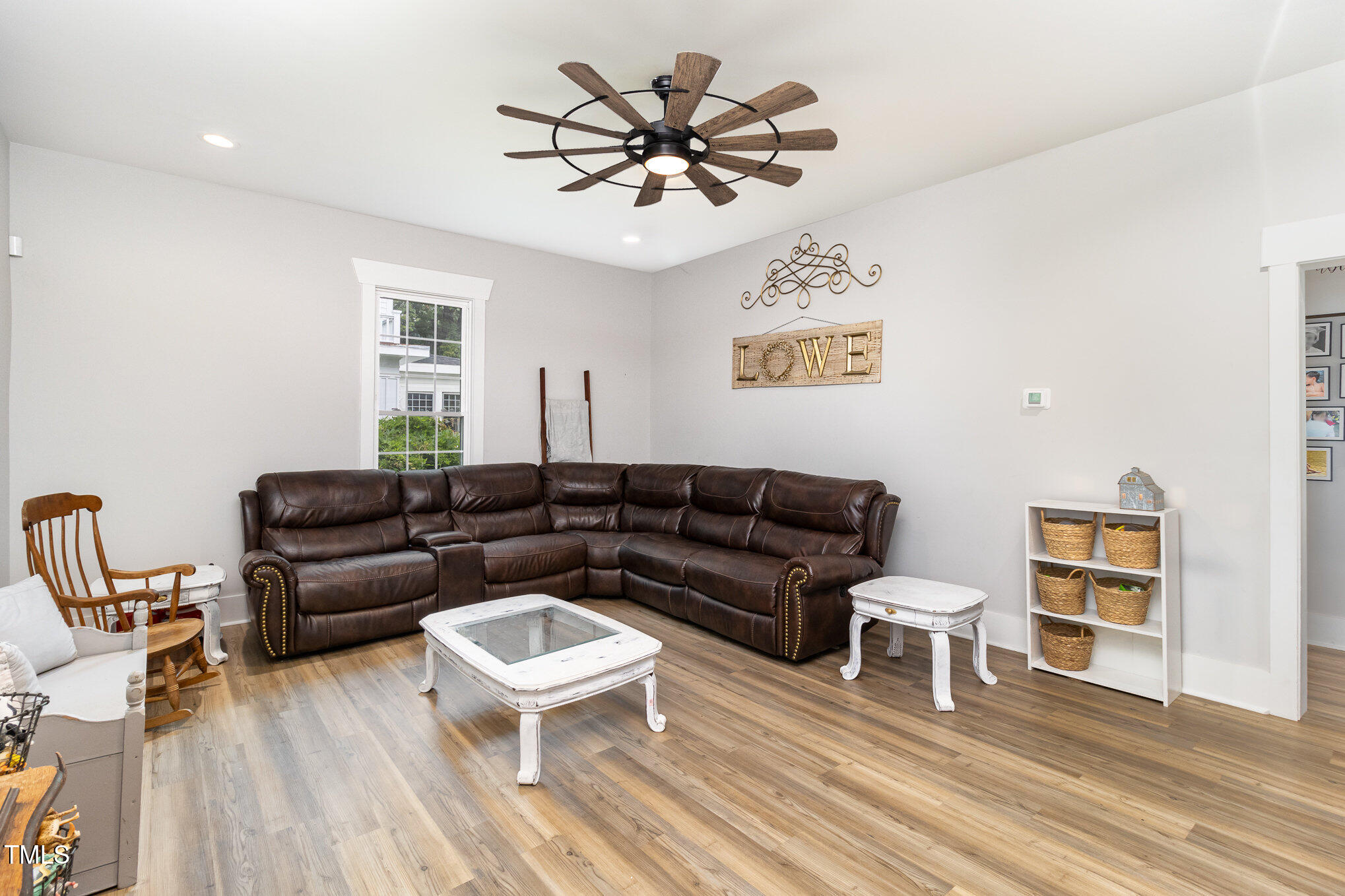 1006 W Broad Street Property Photo 7