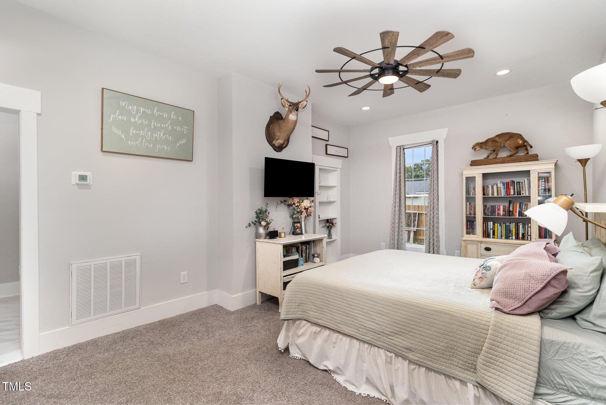 1006 W Broad Street Property Photo 17