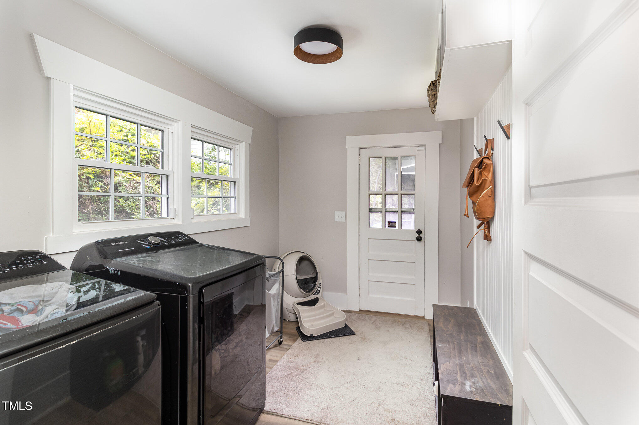 1006 W Broad Street Property Photo 27