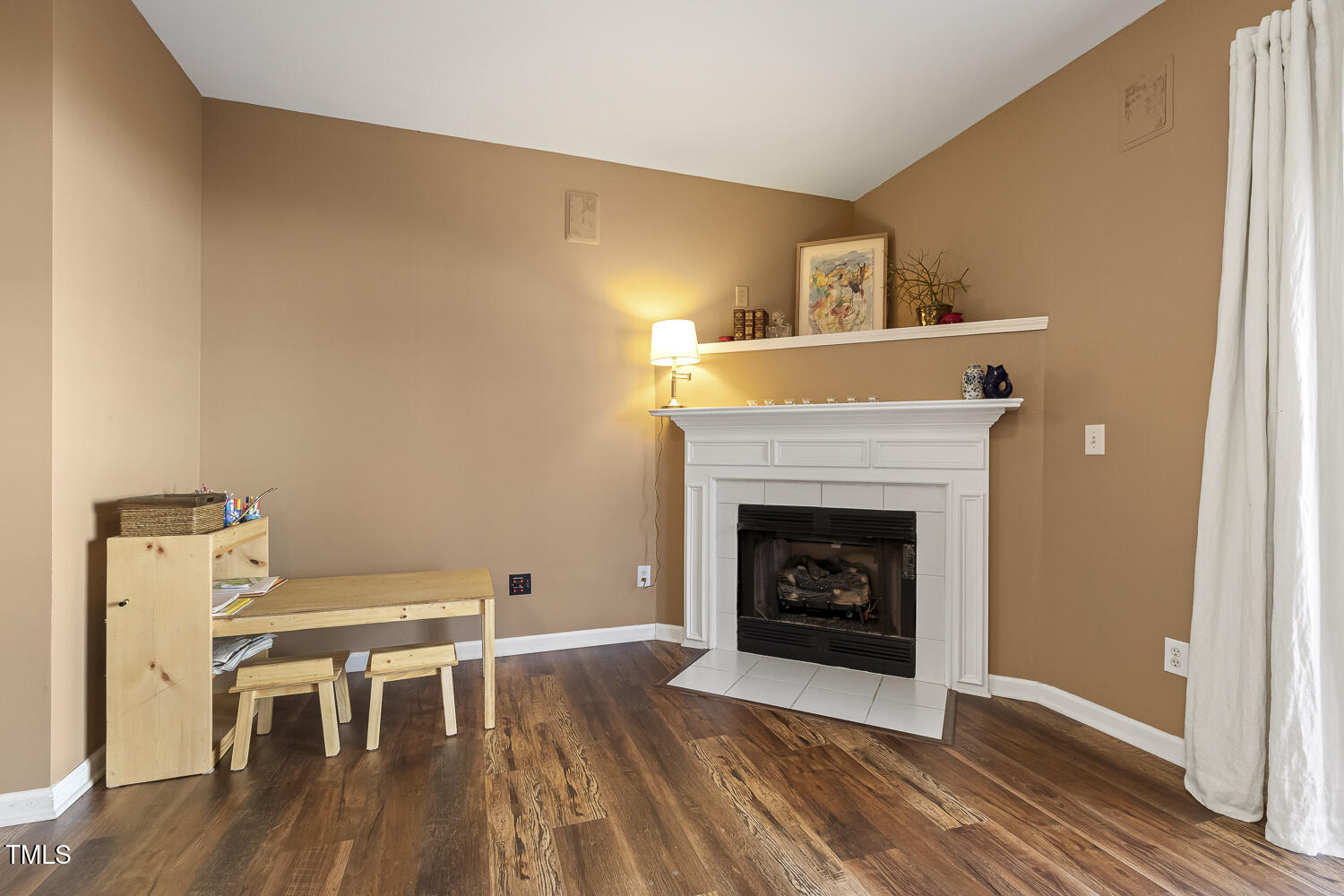617 Auburn Square Drive Property Photo 6