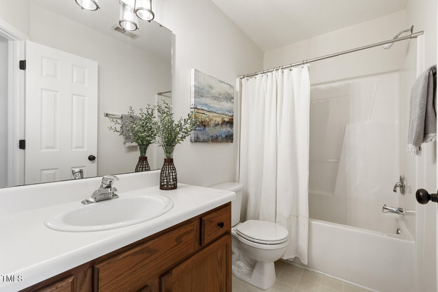 617 Auburn Square Drive Property Photo 12