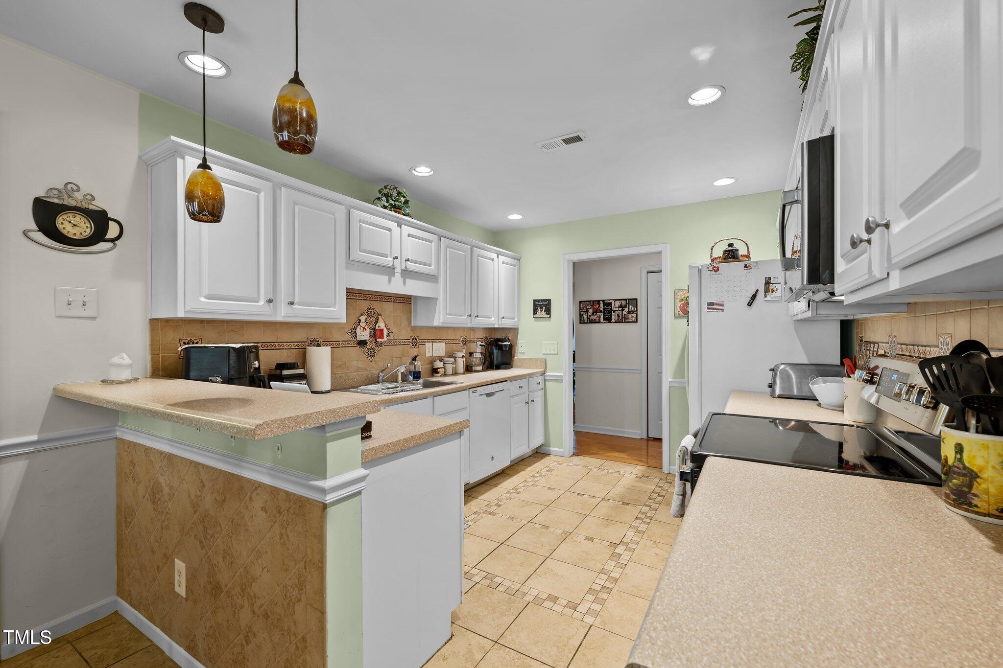 120 Limestone Court Property Photo 14