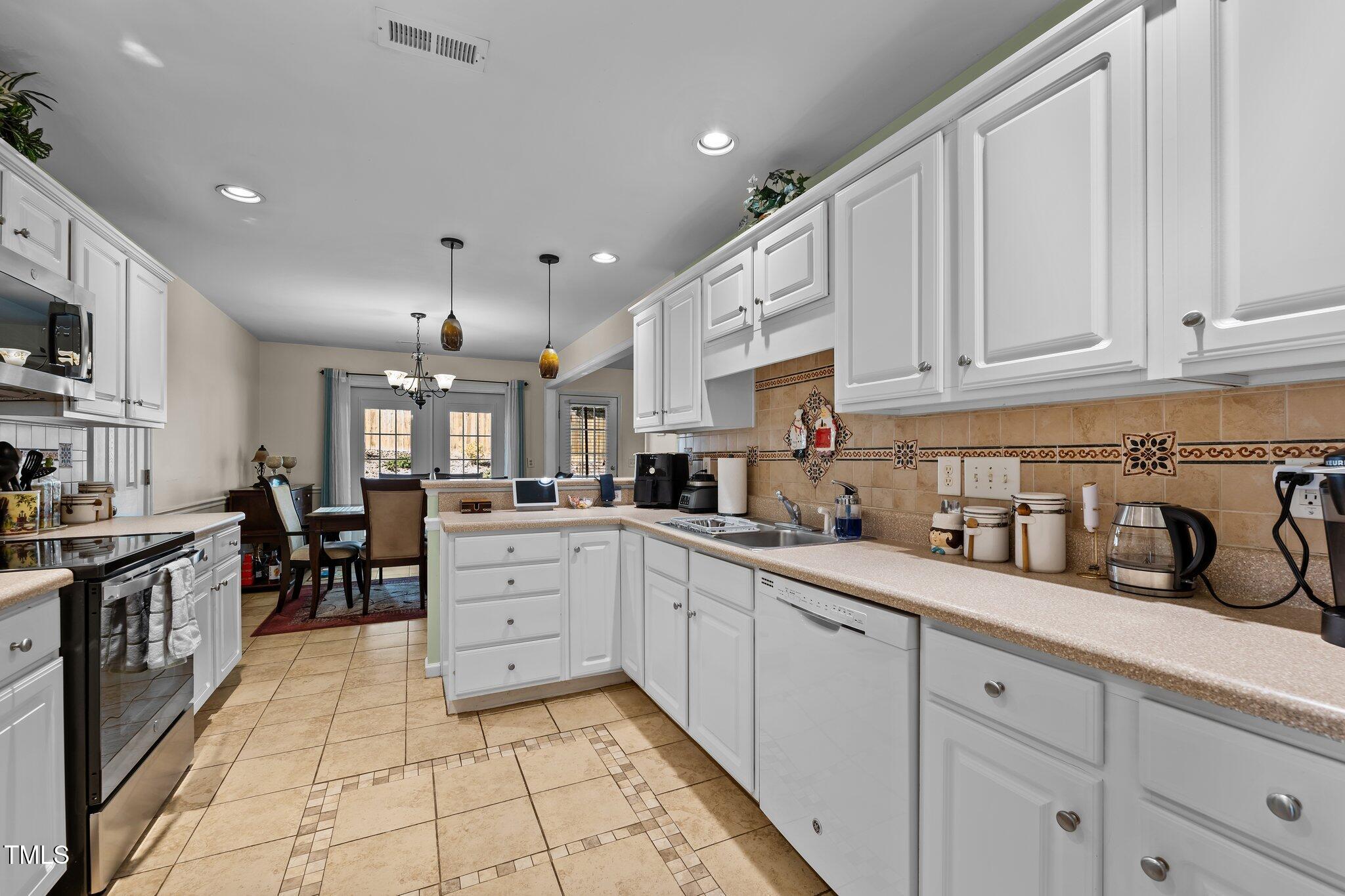 120 Limestone Court Property Photo 15