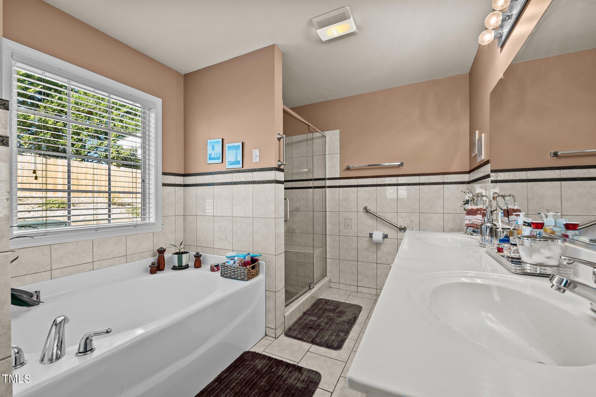 120 Limestone Court Property Photo 18
