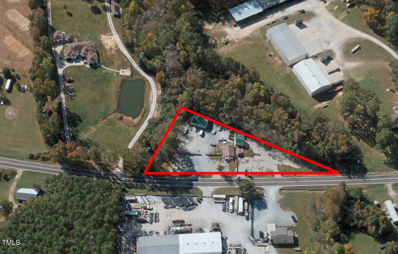 10757 Nc-210 Property Photo 4