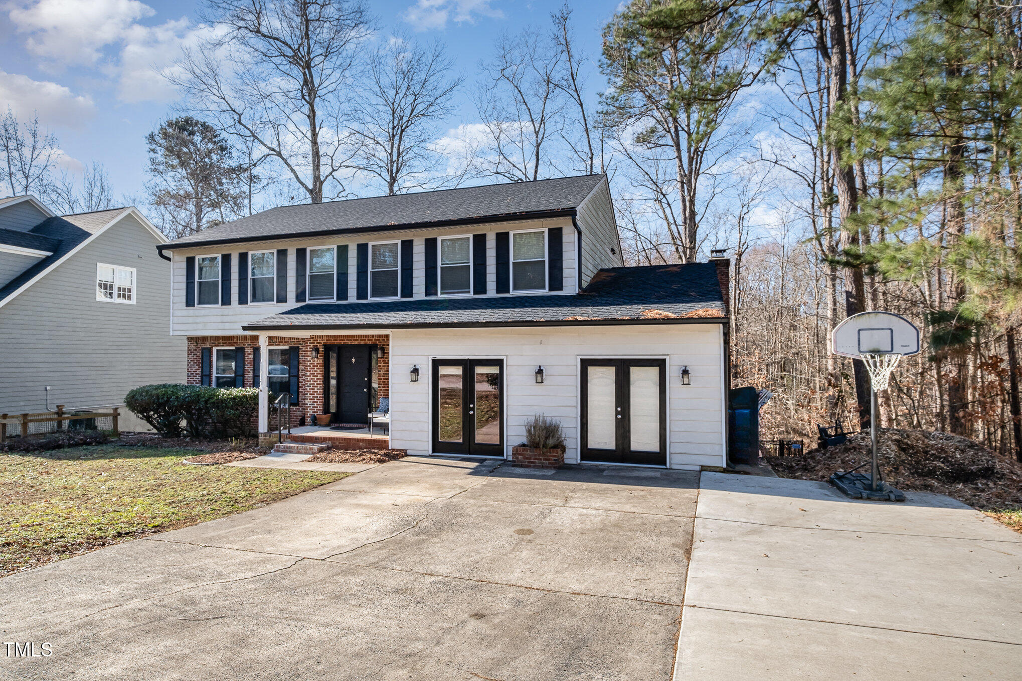 5315 Oakbrook Drive Property Photo 3