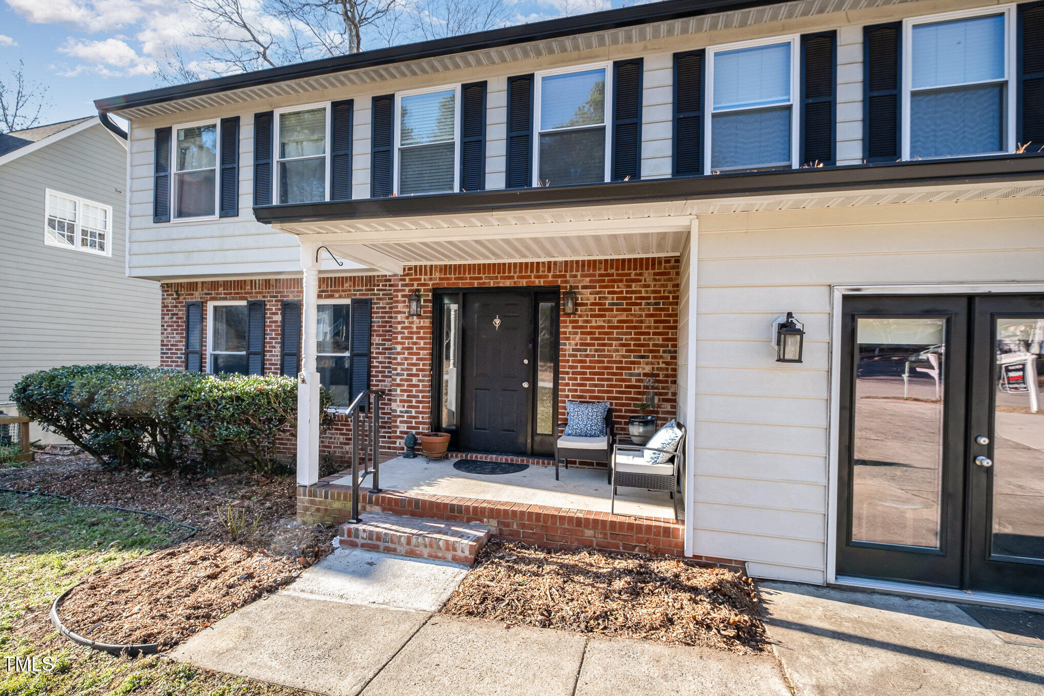 5315 Oakbrook Drive Property Photo 4