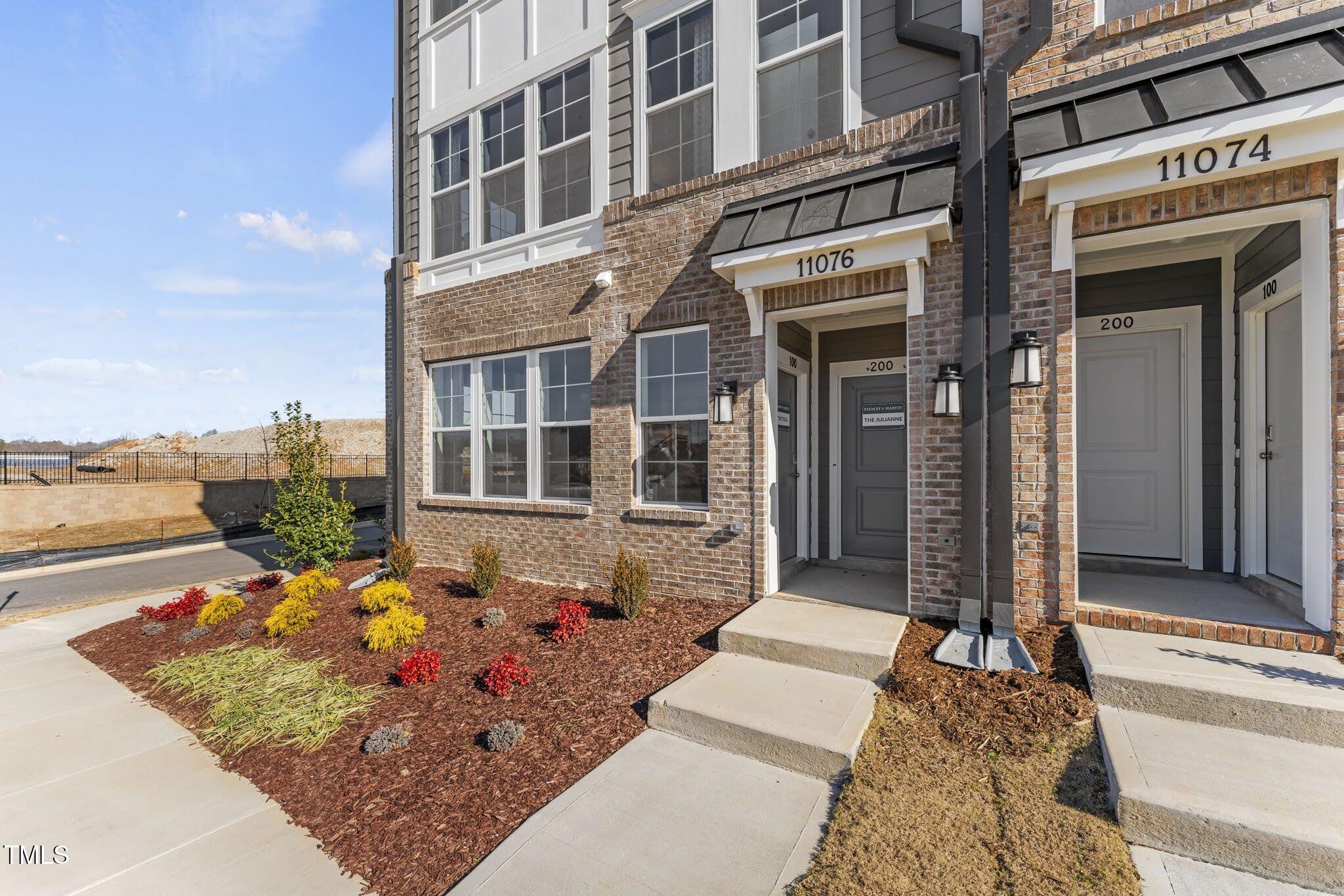 410 Gaston Park Lane # 100 Property Photo 1