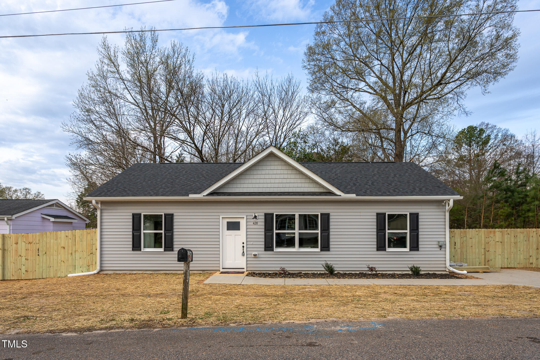 420 E Cedar Avenue Property Photo 1