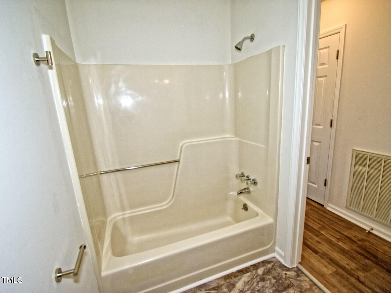 3217 Banks Road Property Photo 15
