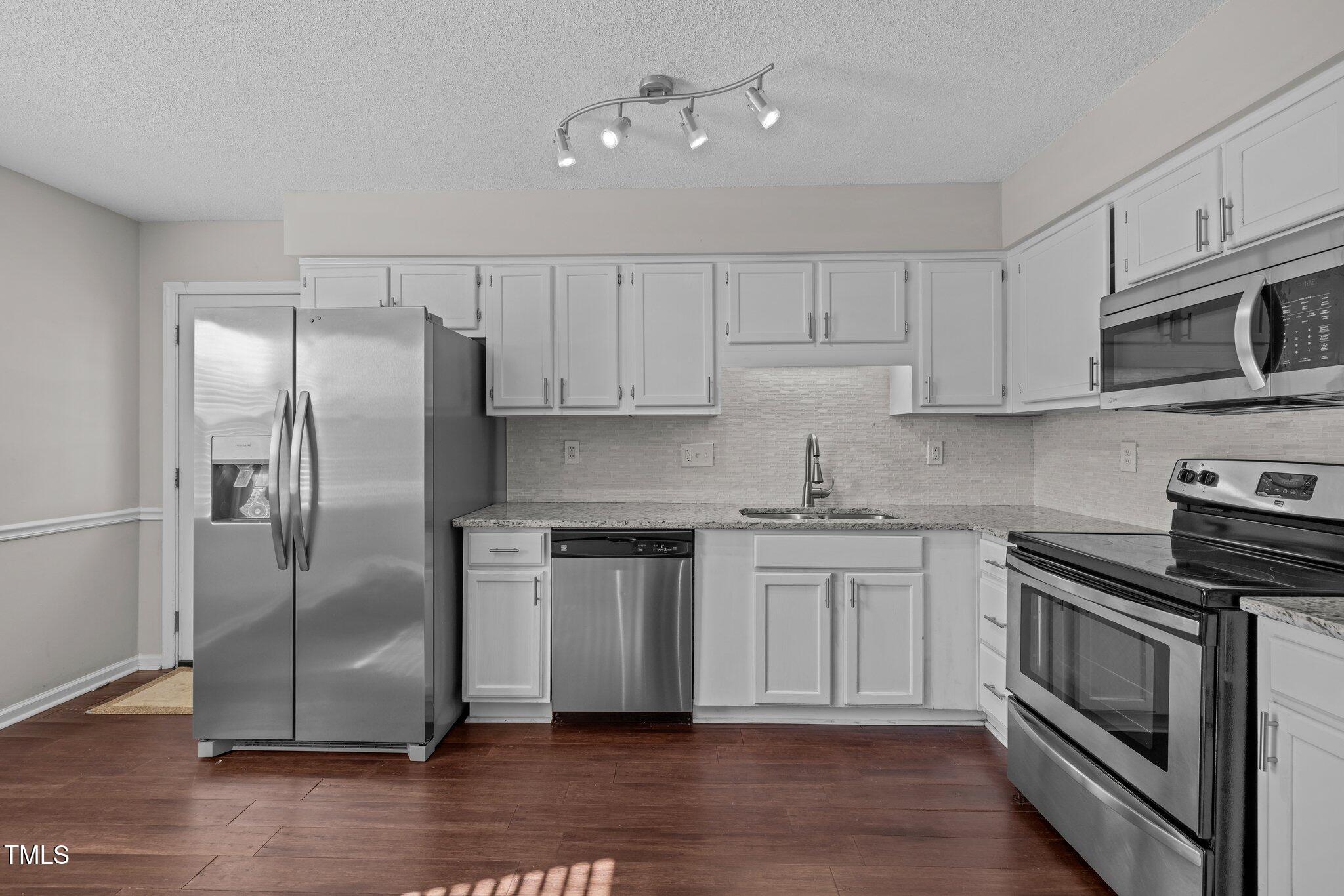 4104 Ludgate Drive Property Photo 6