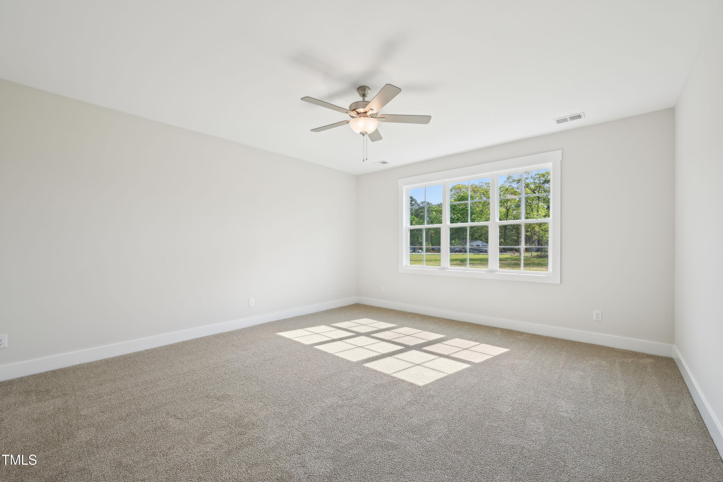 35 Hewitt Wds Drive Property Photo 21