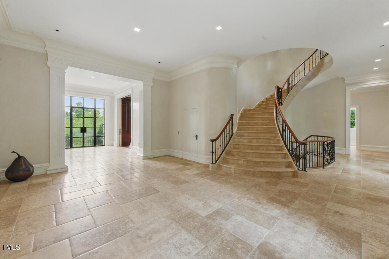 32602 Archdale Property Photo 5