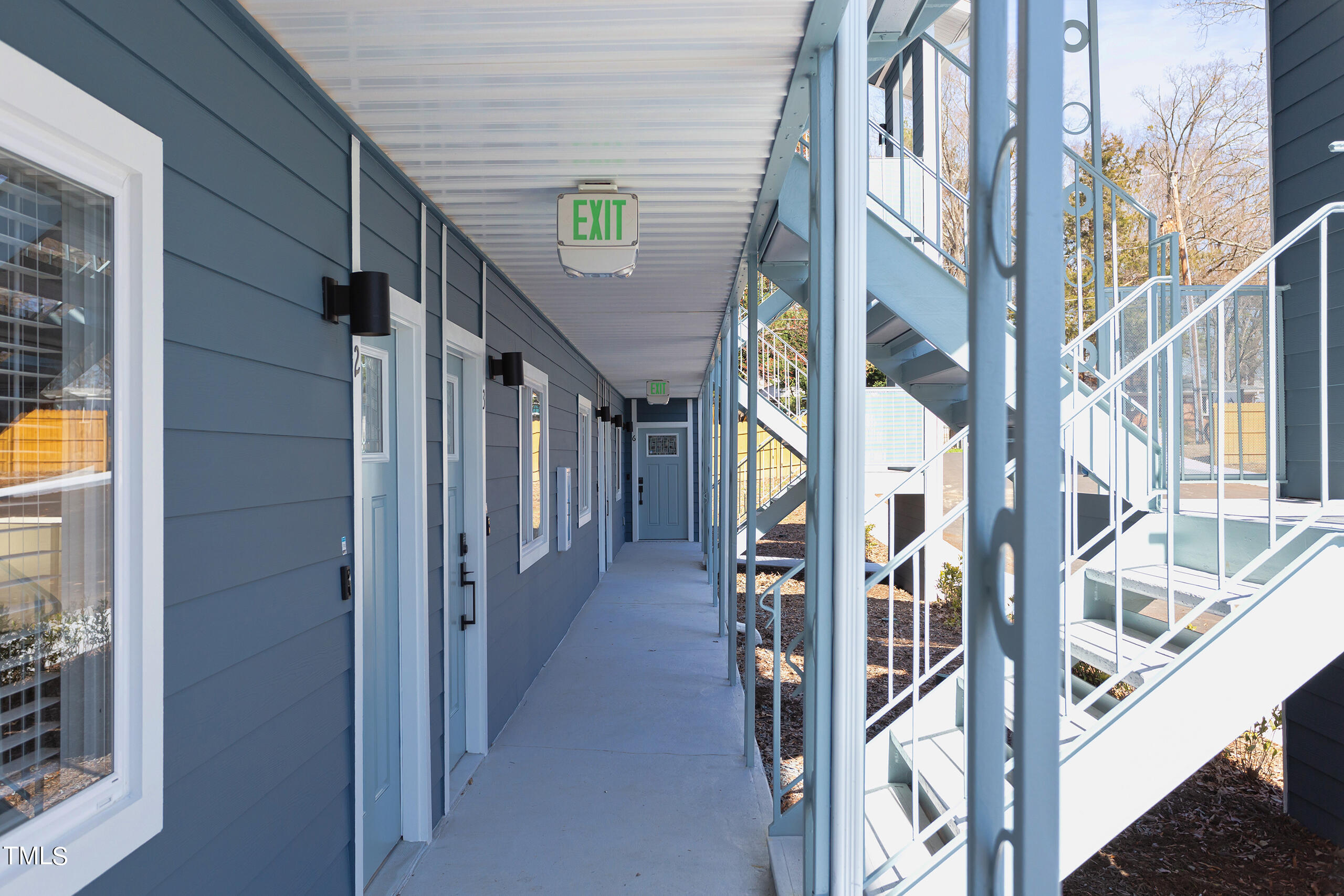 1309 Hudson Avenue # D11 Property Photo 3