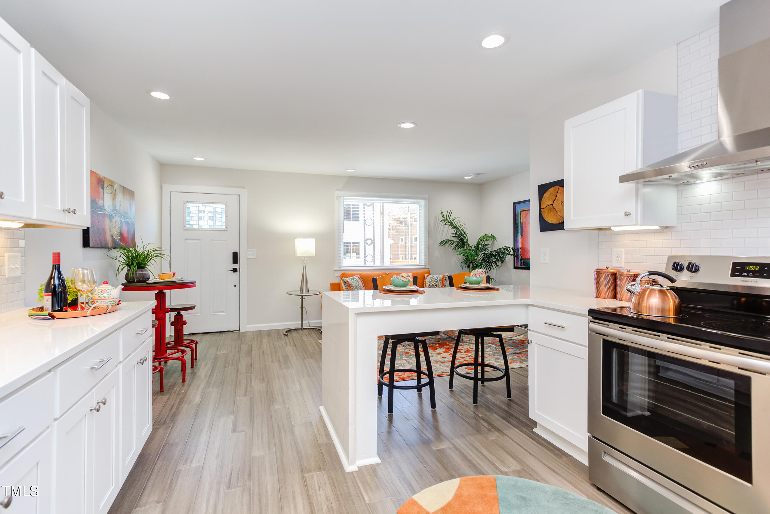 1309 Hudson Avenue # D11 Property Photo 20