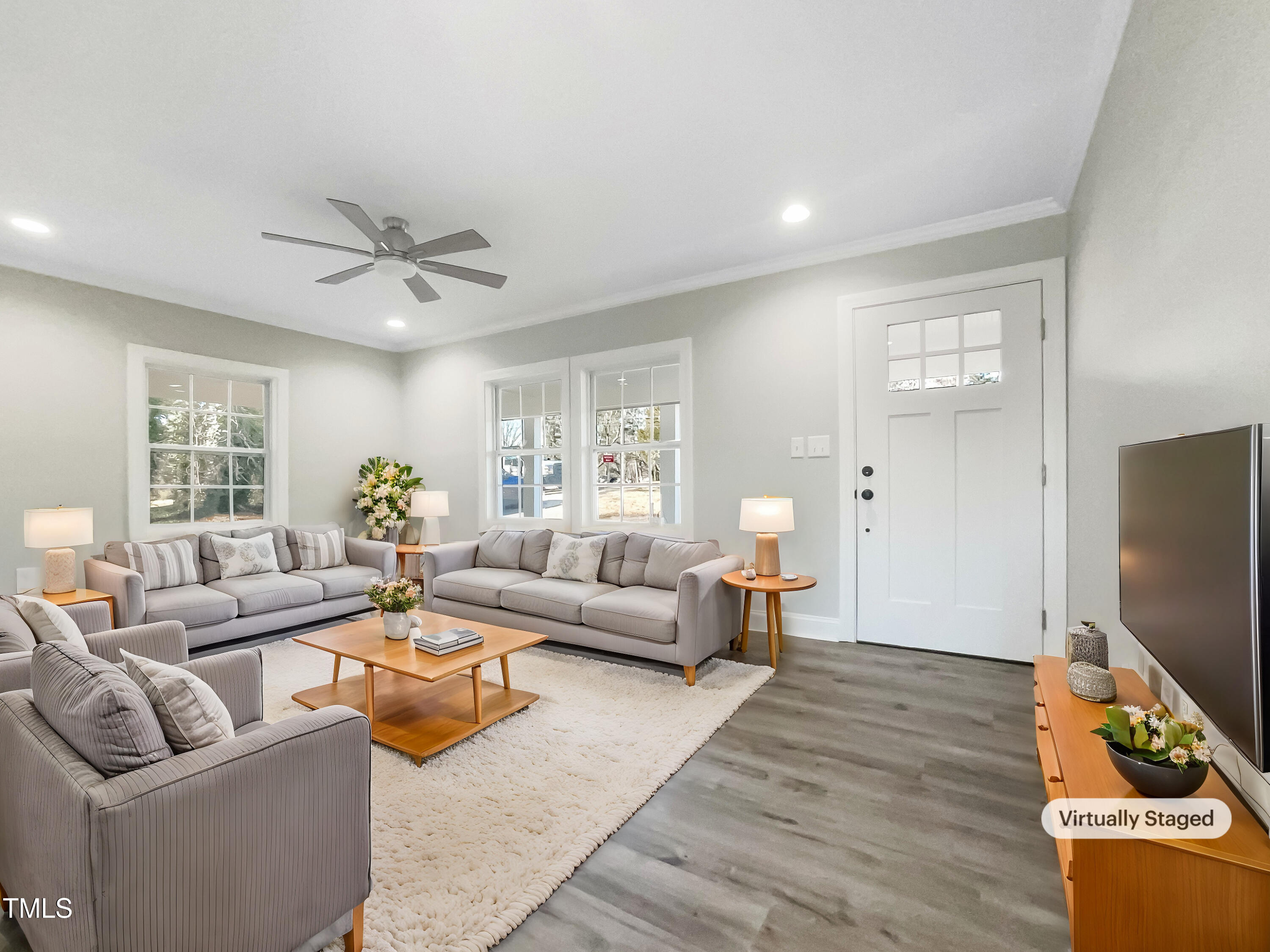 6307 Tryon Road Property Photo 2