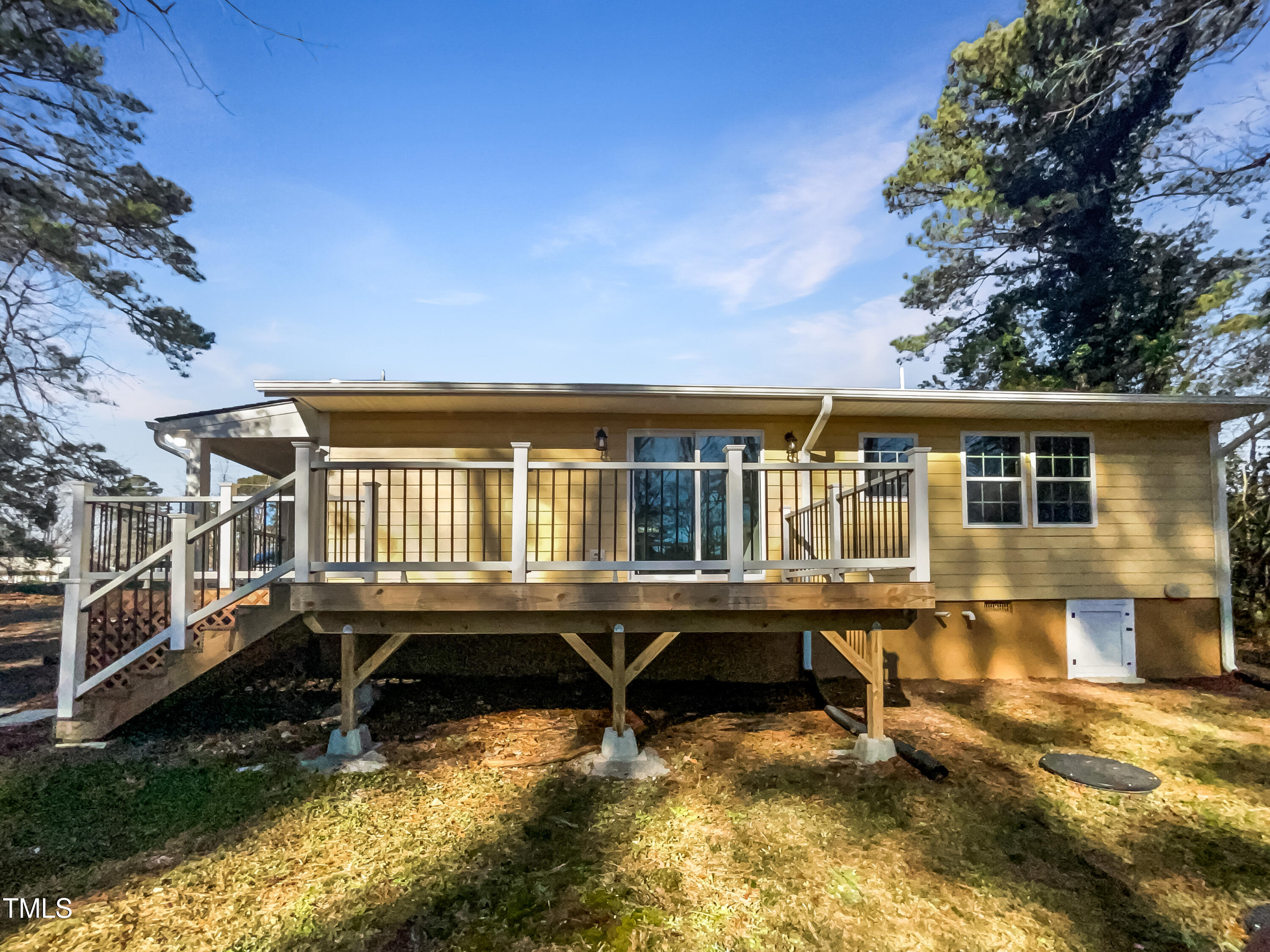 6307 Tryon Road Property Photo 8