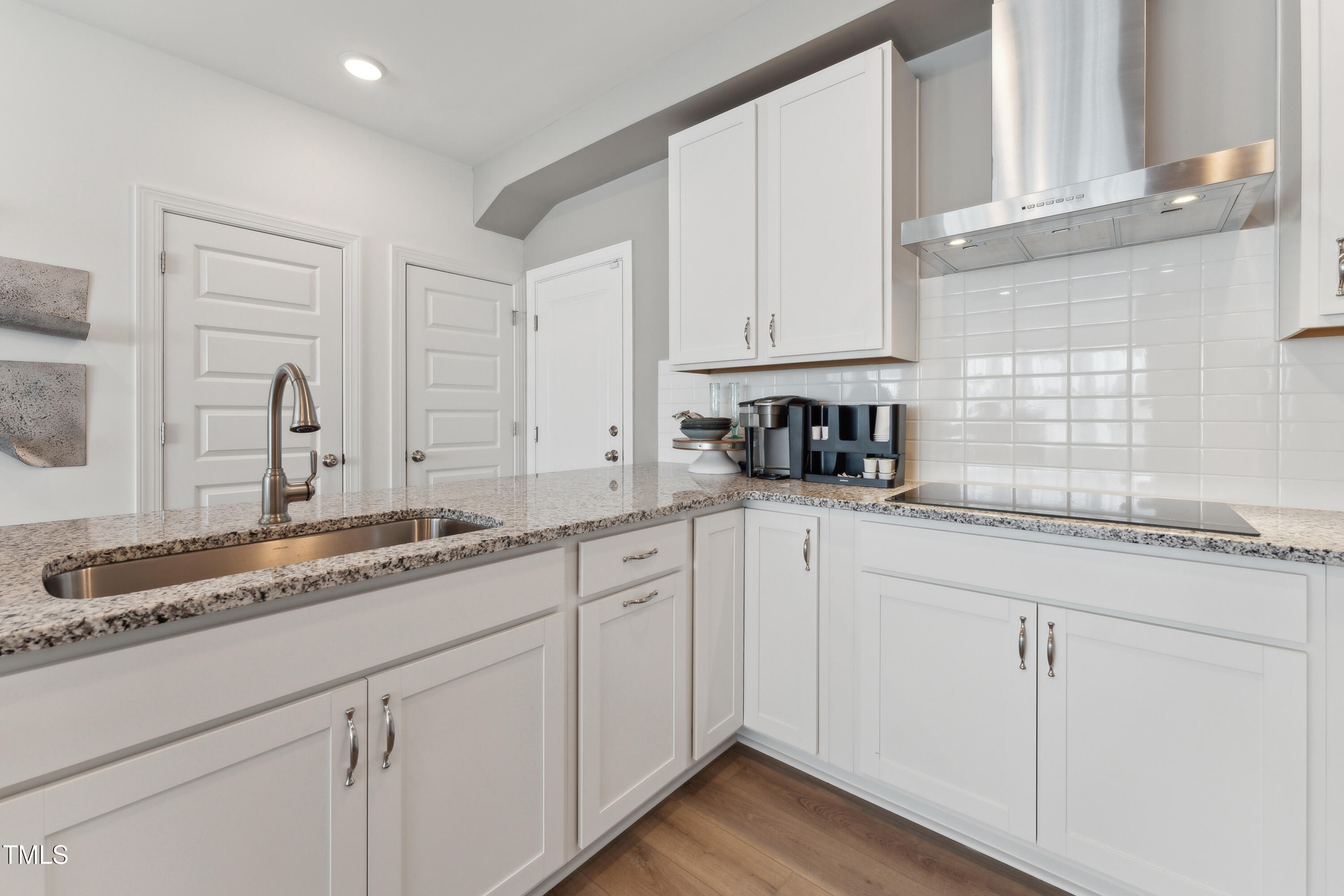 109 Ailey Brook Way # 100 Property Photo 6