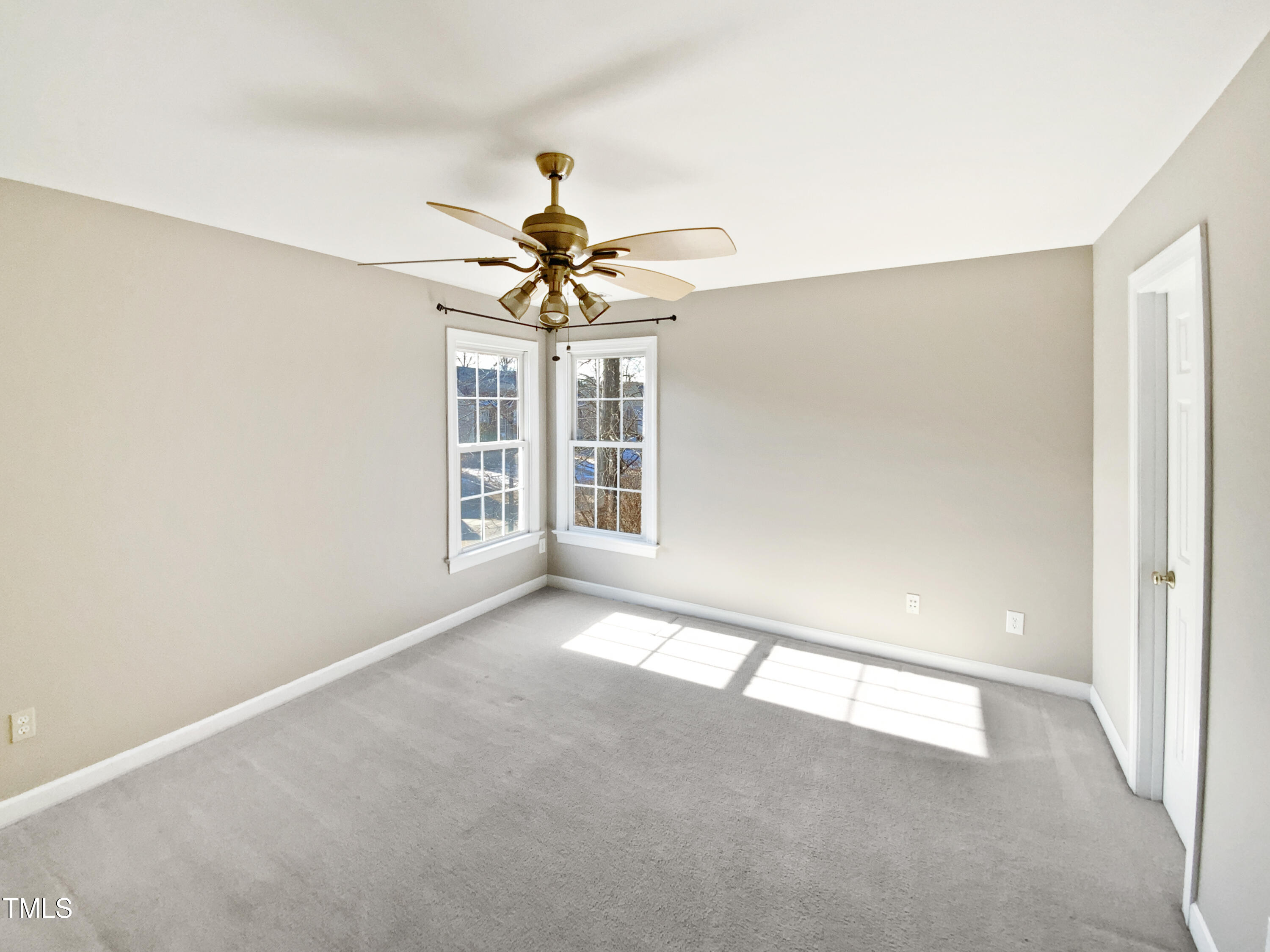 408 Froyle Court Property Photo 15