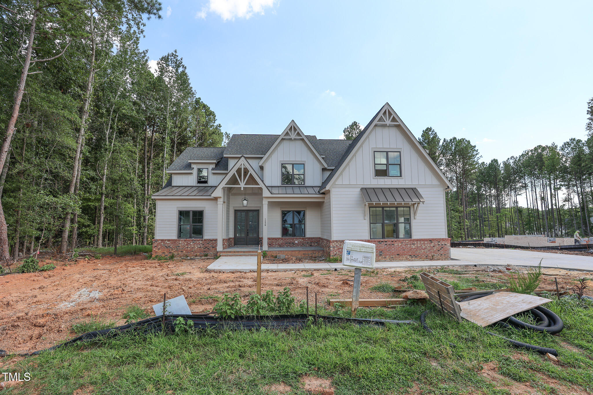 1236 Perry Bluff Drive Property Photo 1