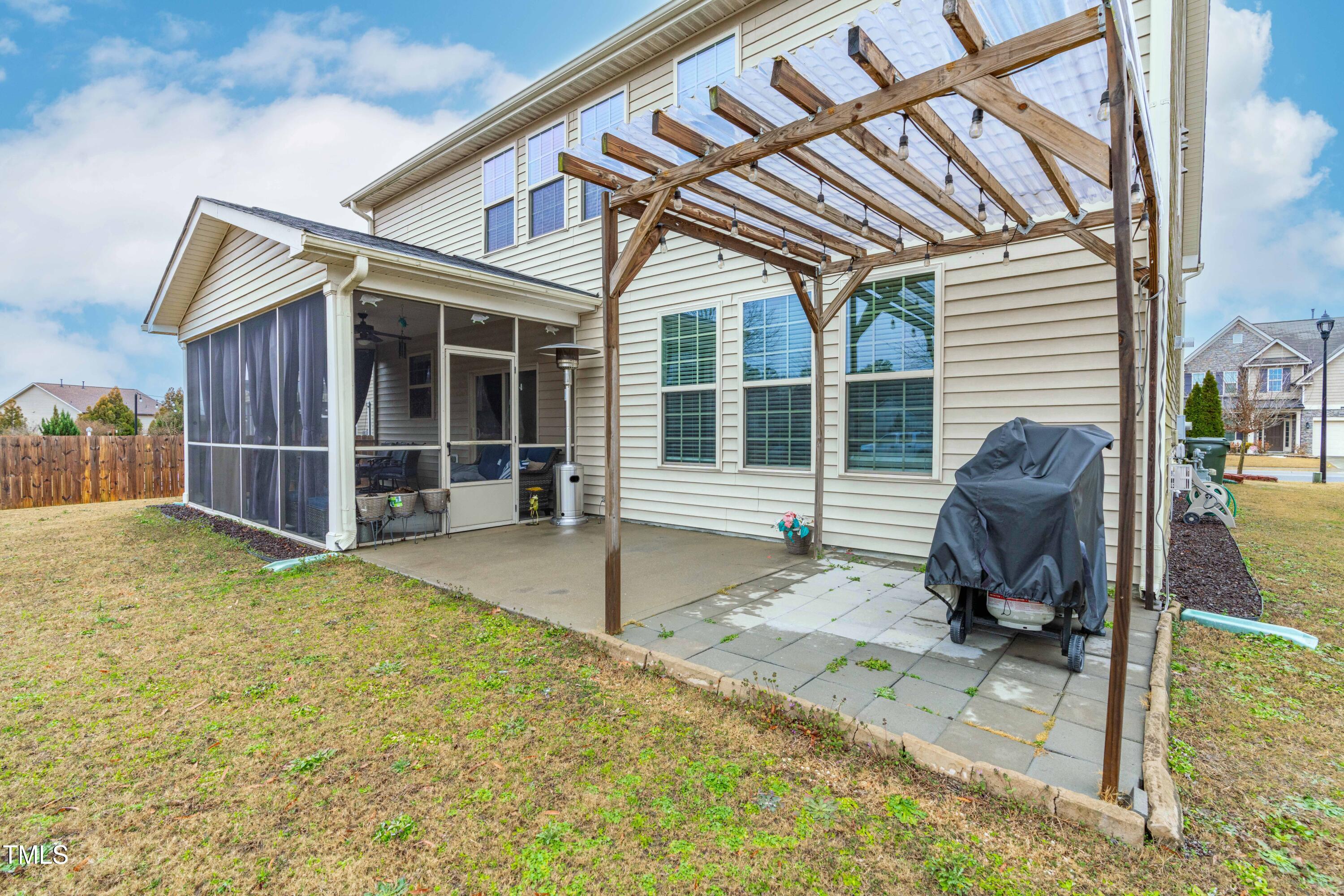 7584 Oakberry Drive Property Photo 41
