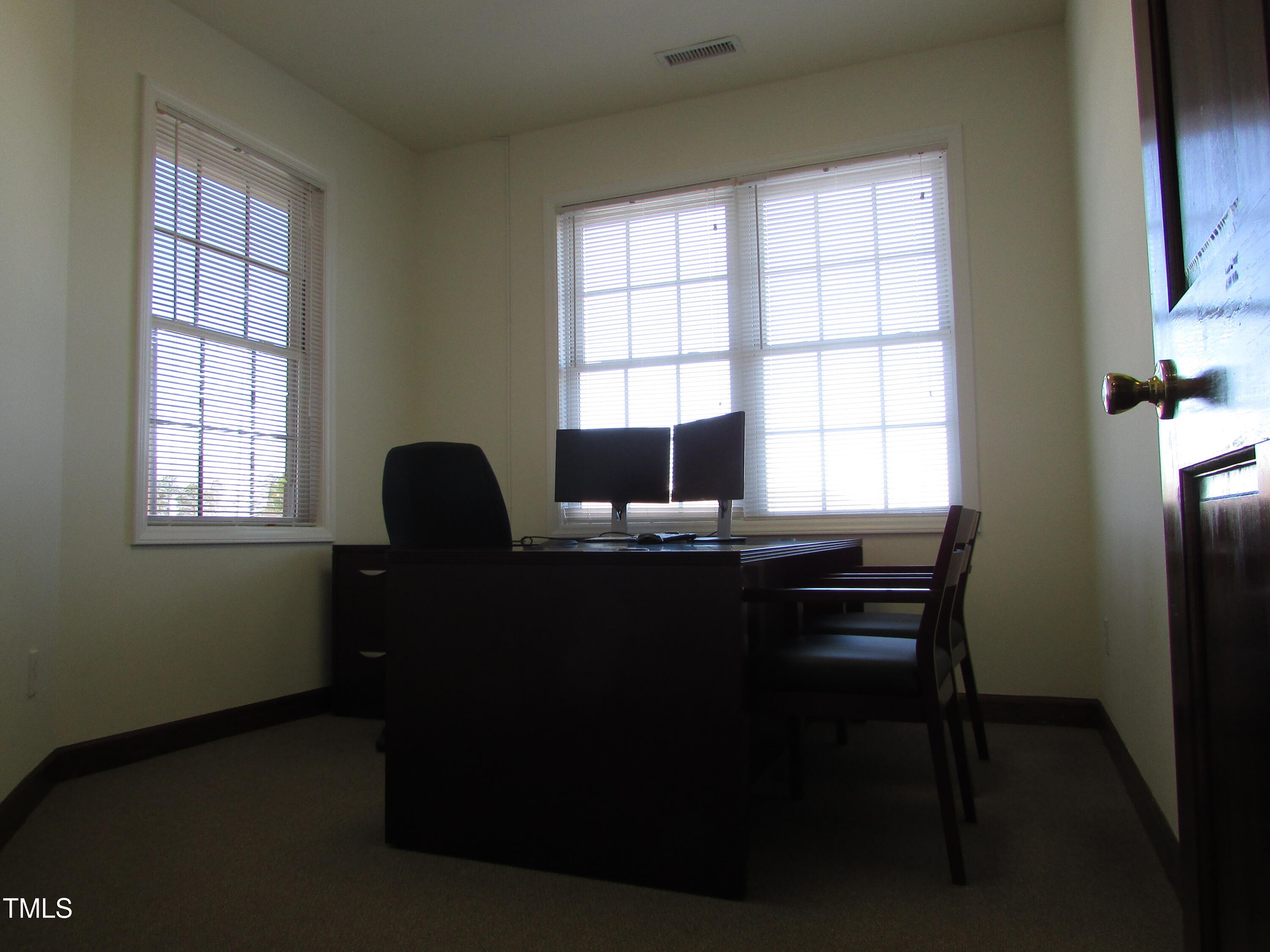 6 Consultant Place # 200 Property Photo 13