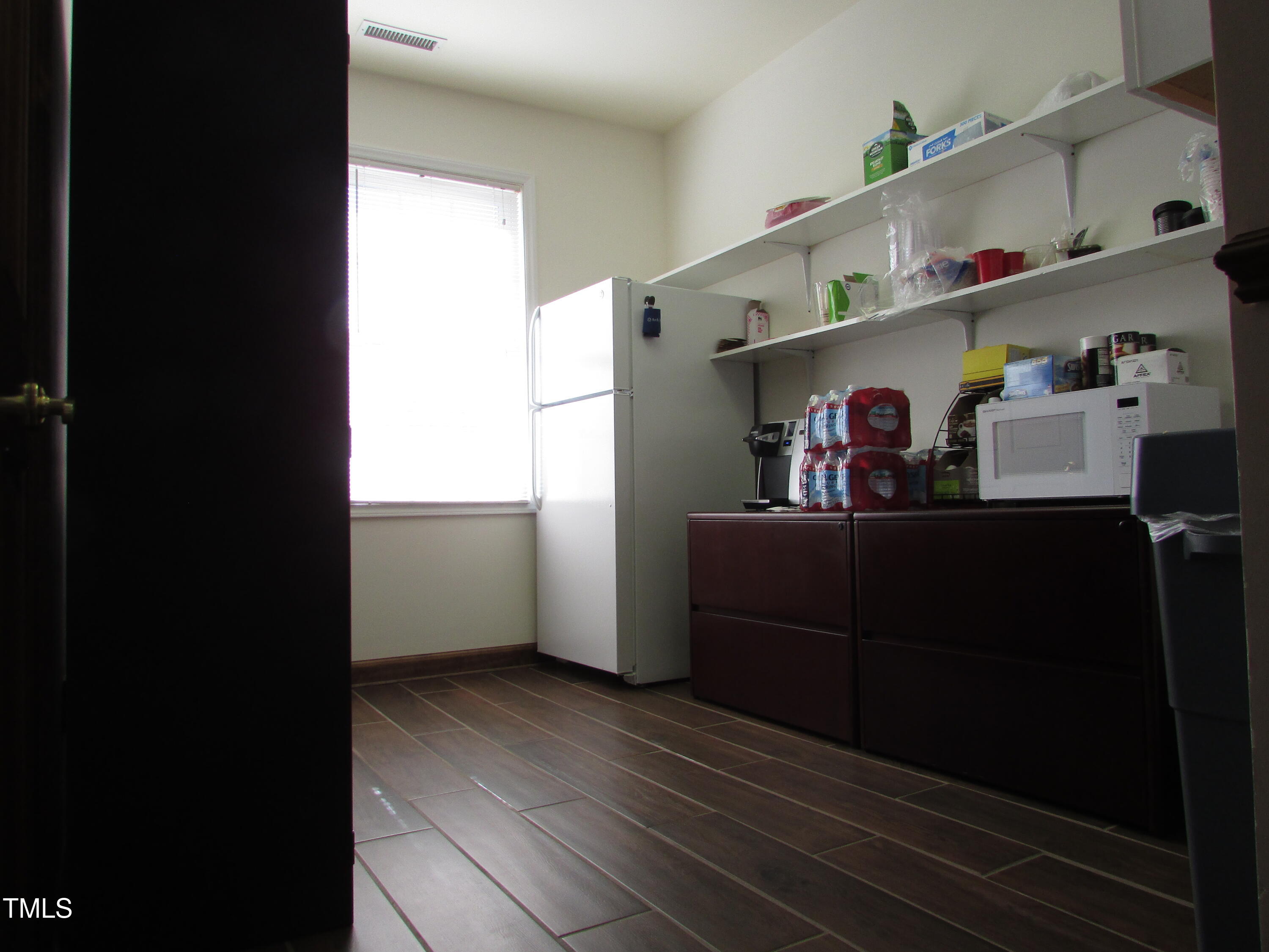 6 Consultant Place # 200 Property Photo 16