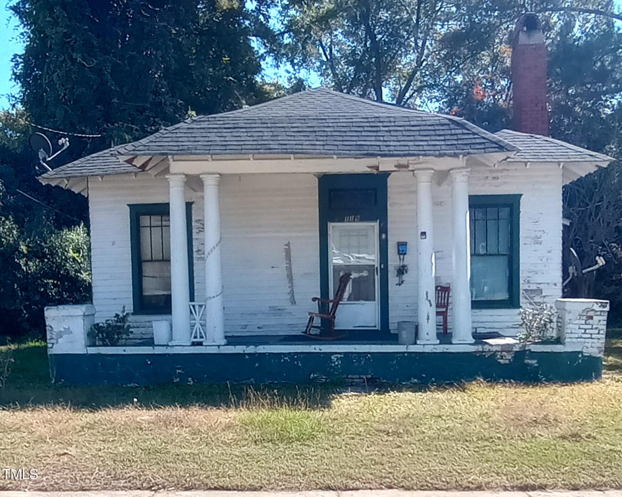 119 S Dennis Street Property Photo