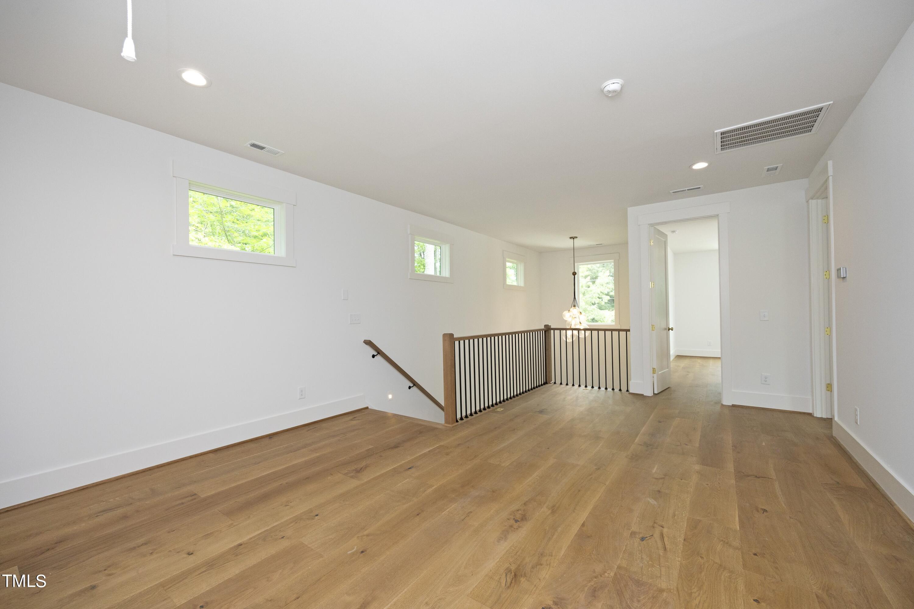 914 Ardmore Drive Property Photo 33