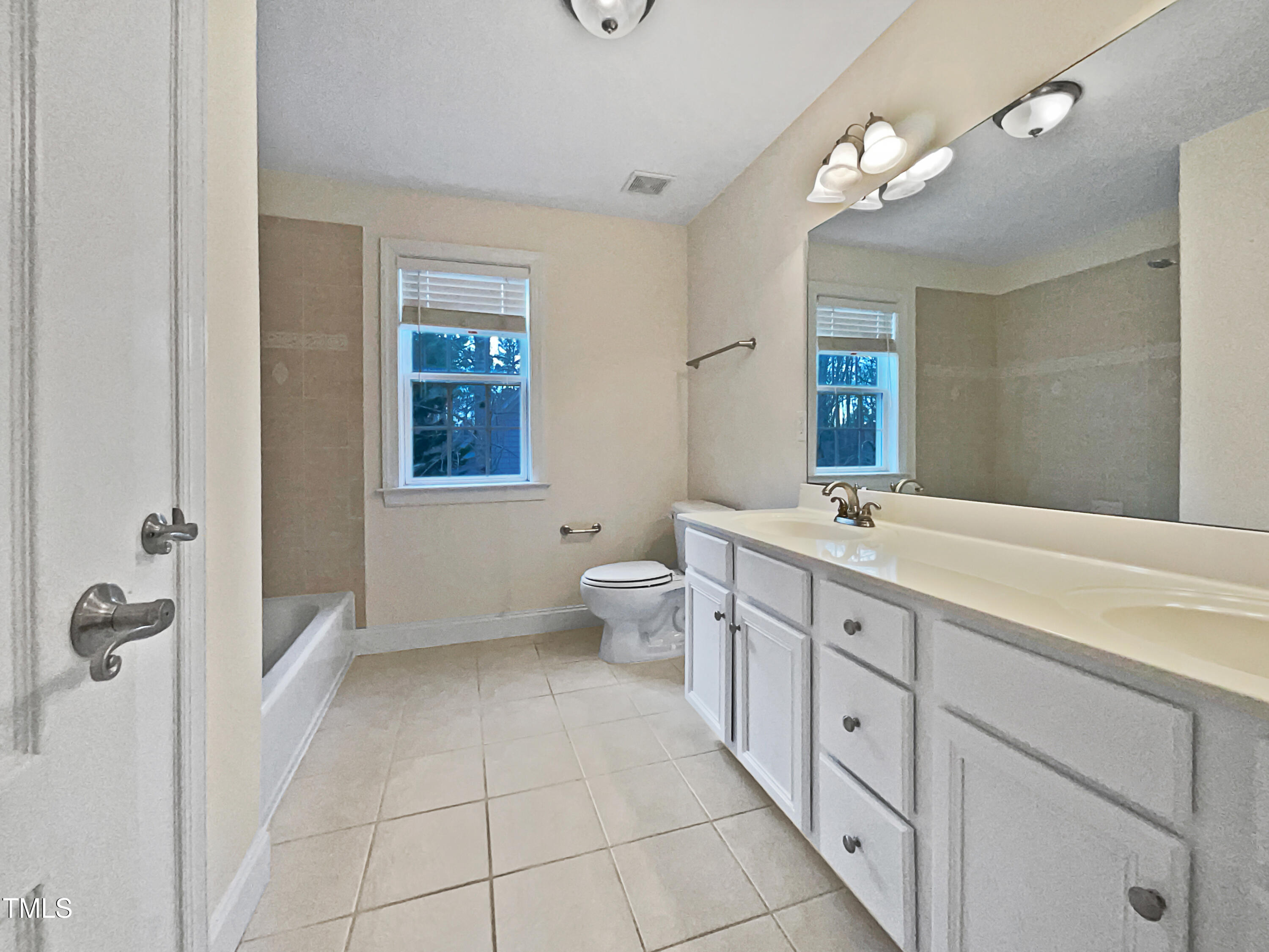 5621 Voorhees Lane Property Photo 16