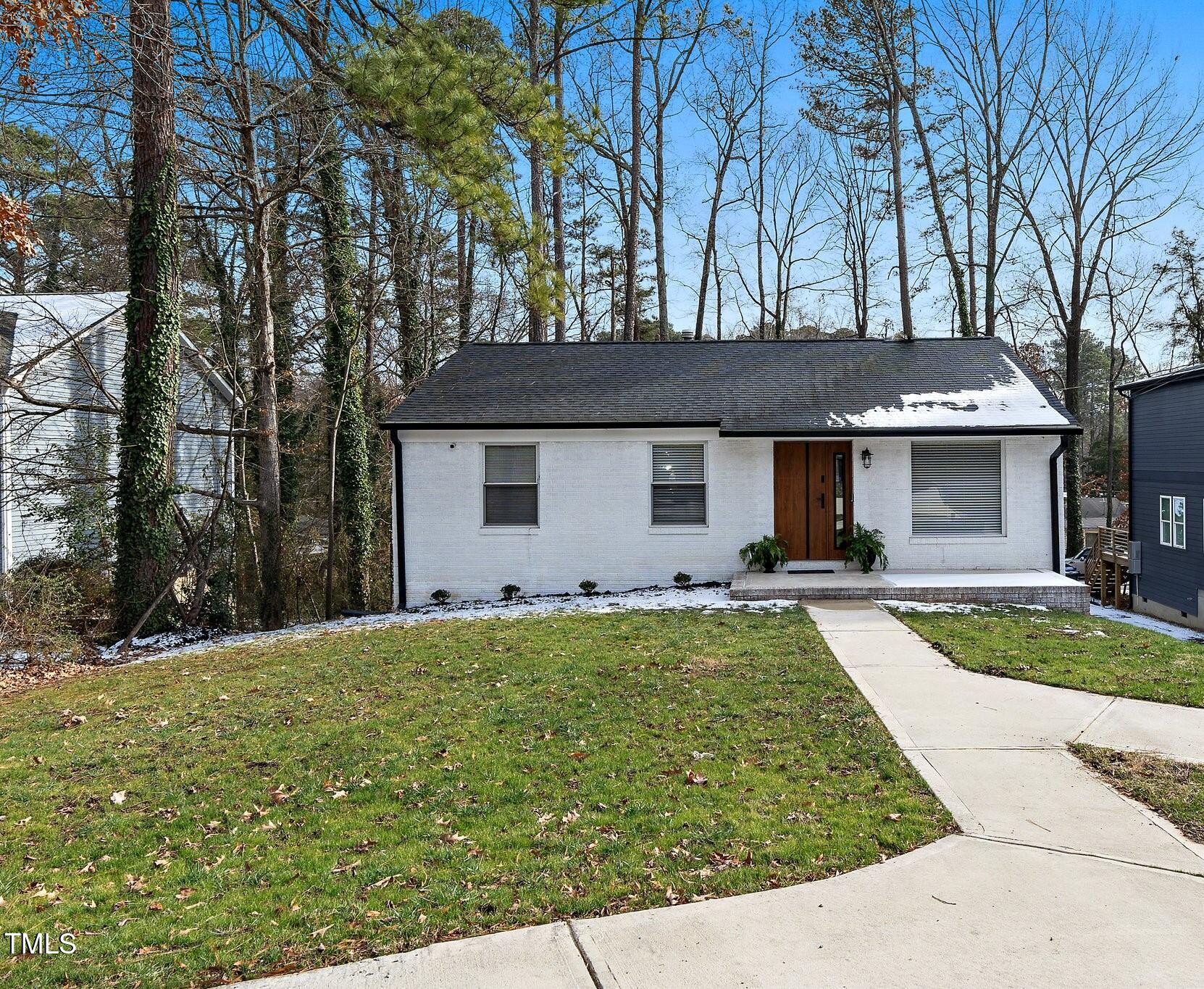 1128 E Geer Street Property Photo 1