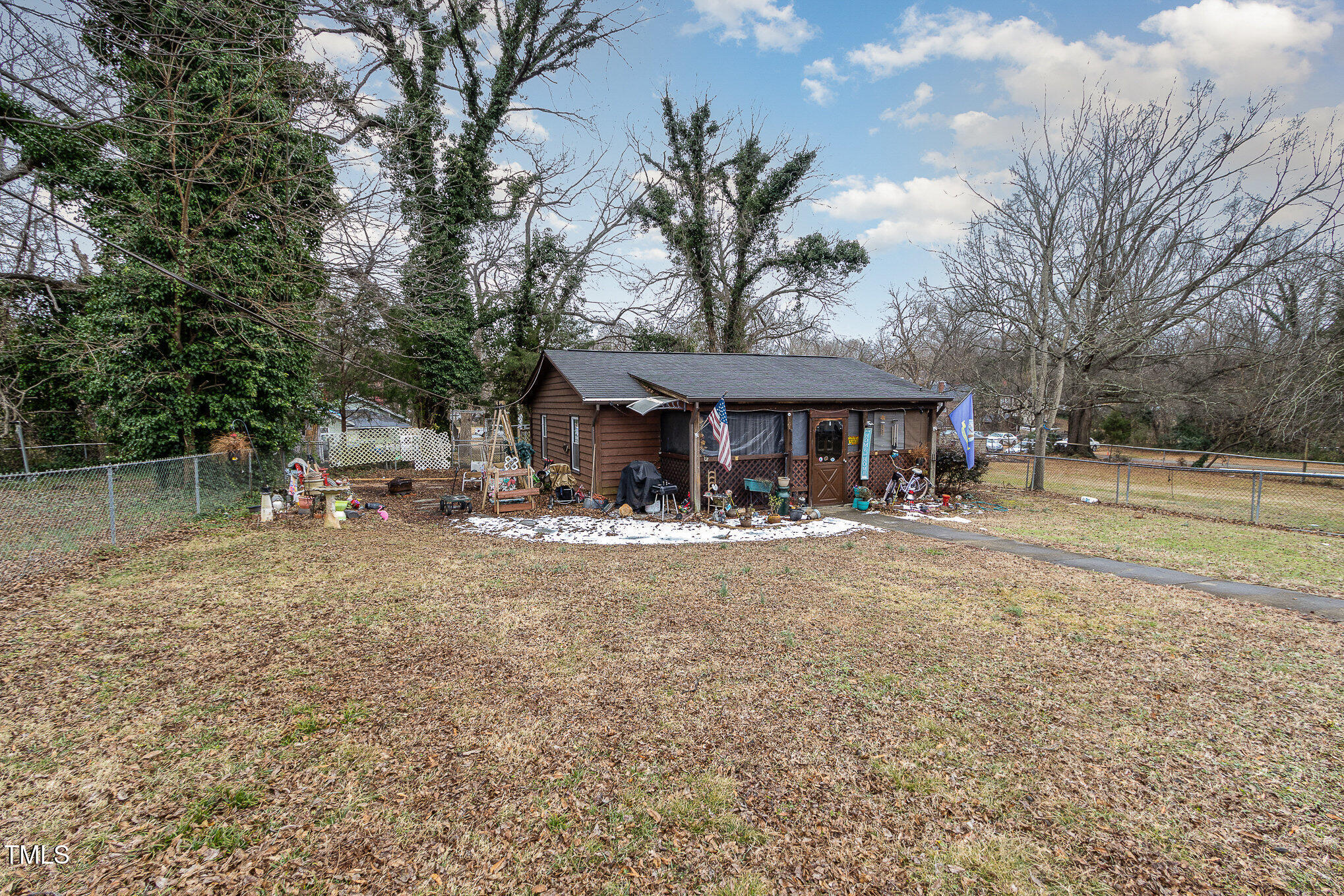 620 S Mebane Street Property Photo