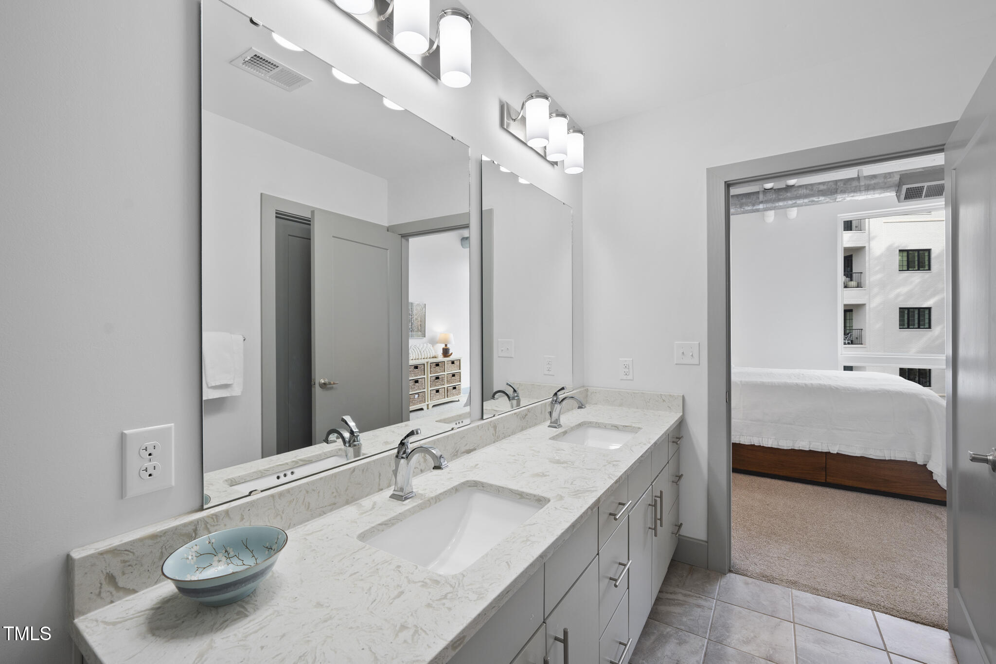 1300 St Marys Street # 403 Property Photo 21