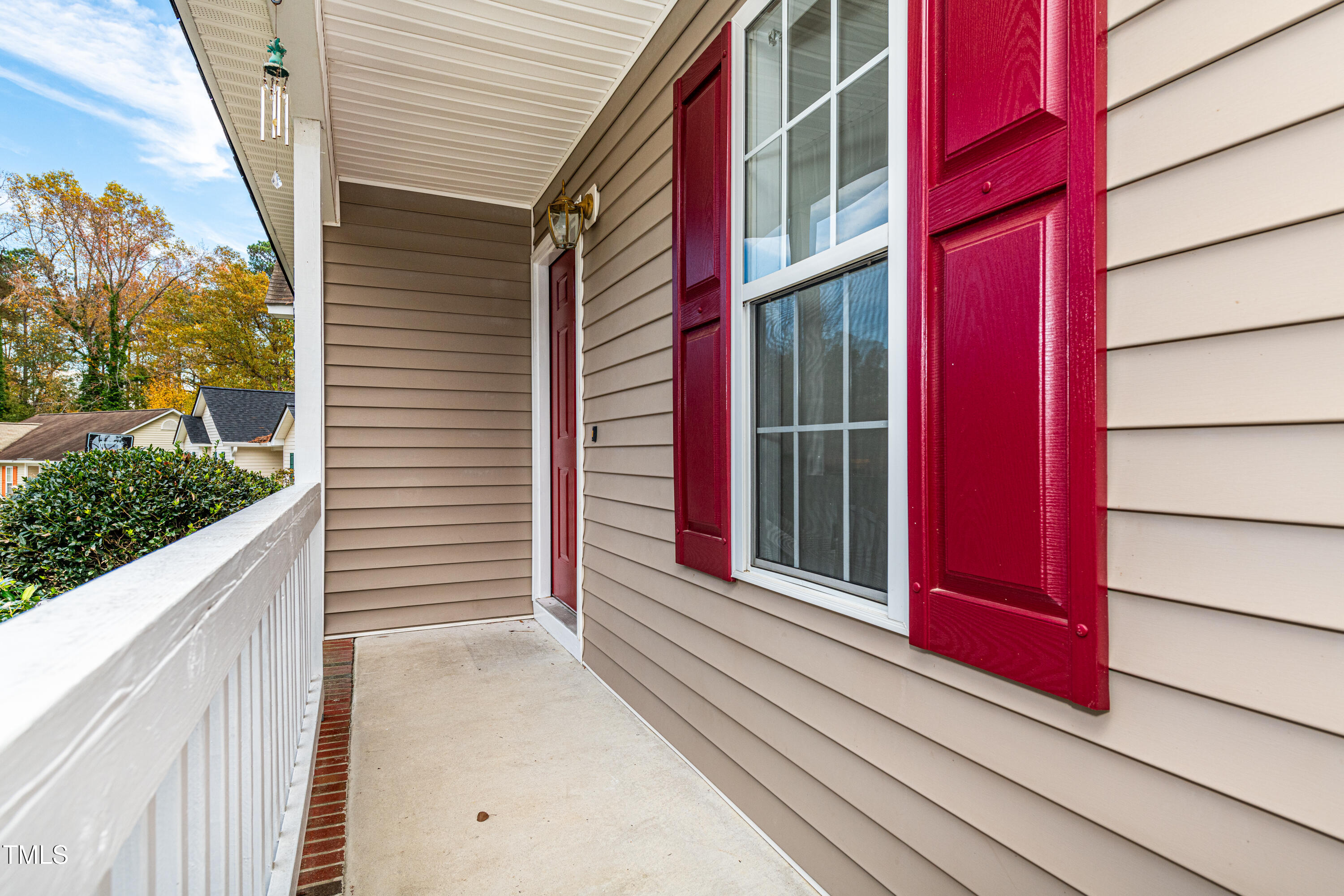125 Havencrest Landing Property Photo 4