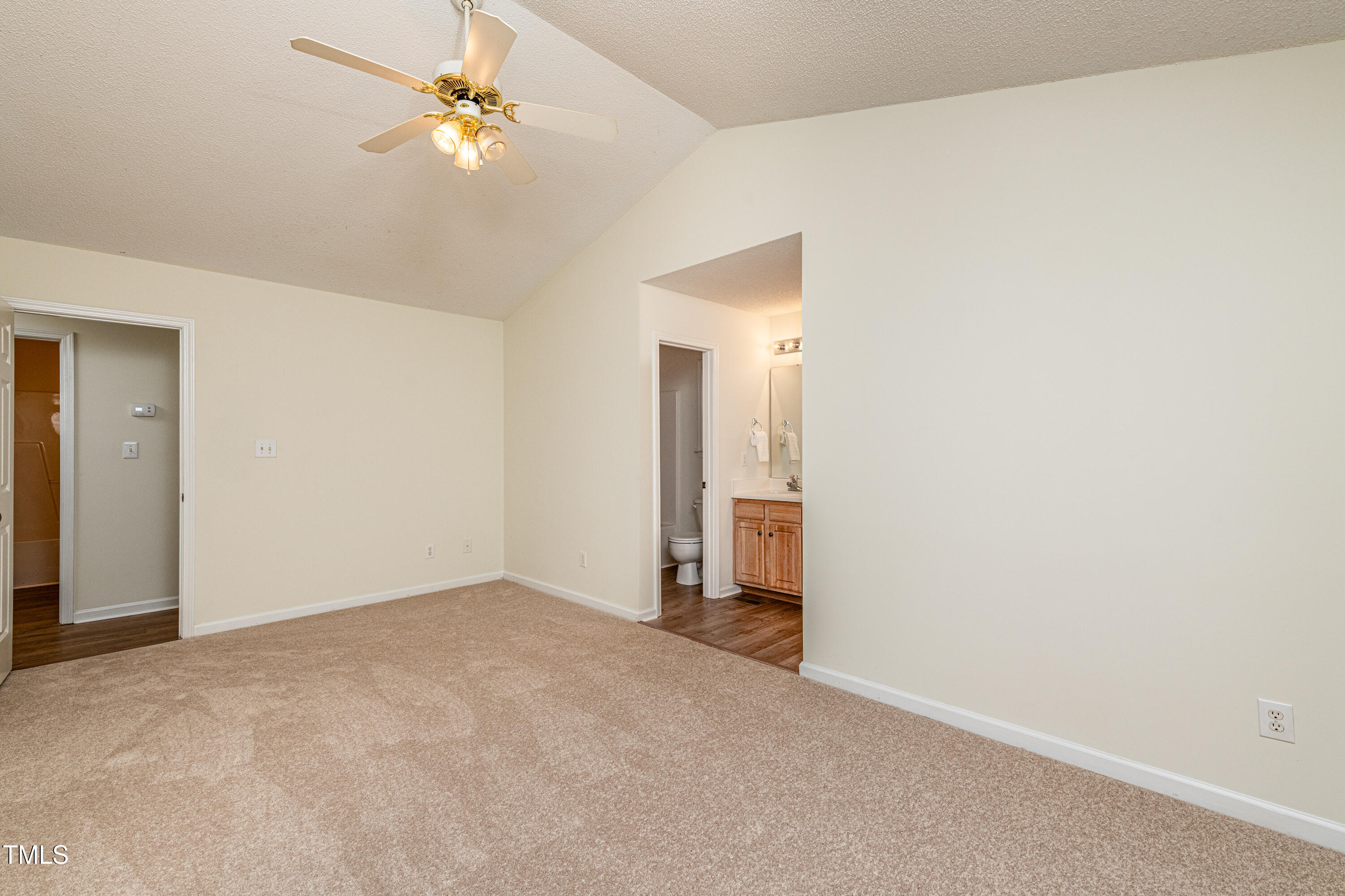 125 Havencrest Landing Property Photo 19