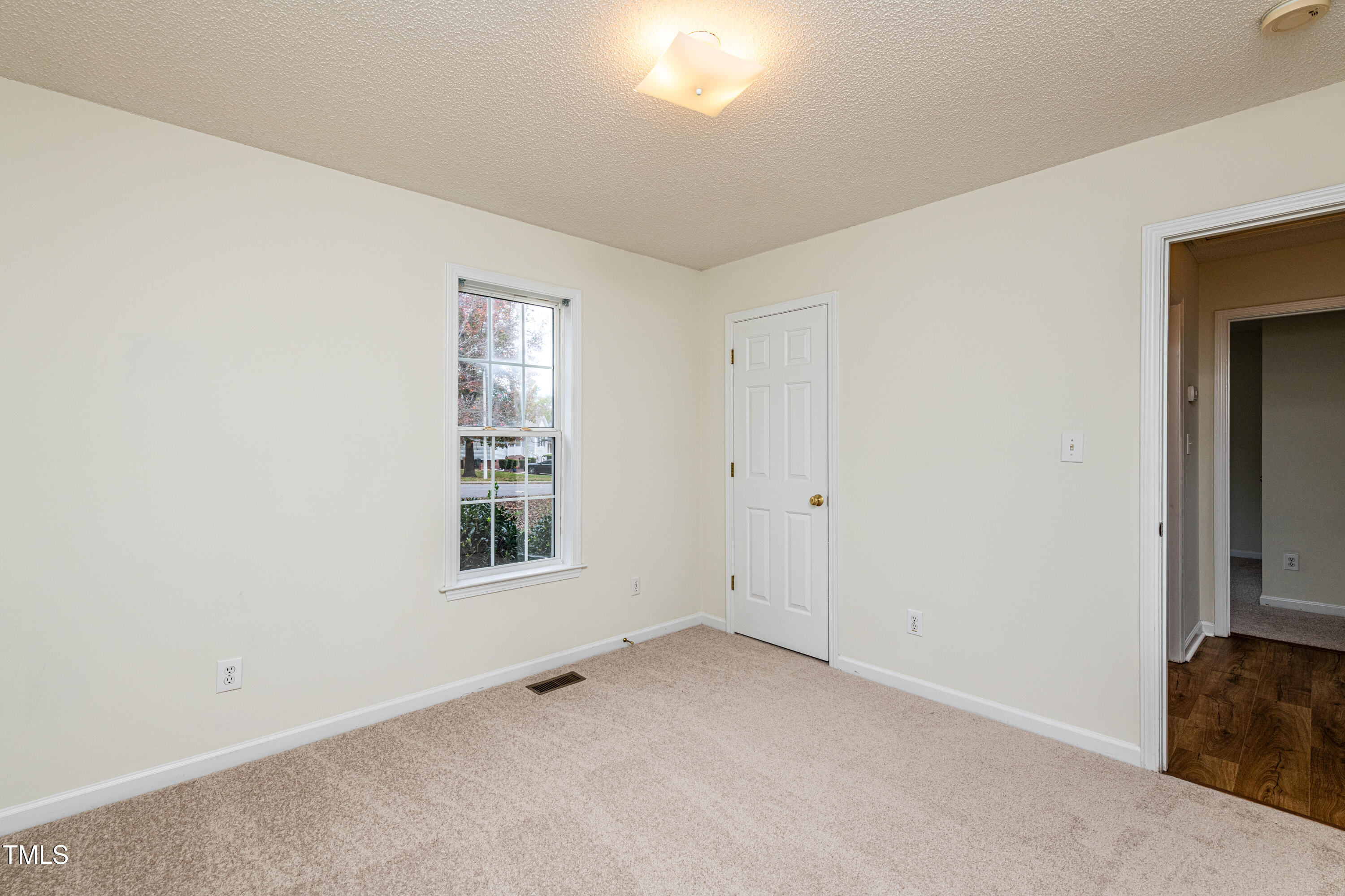 125 Havencrest Landing Property Photo 26