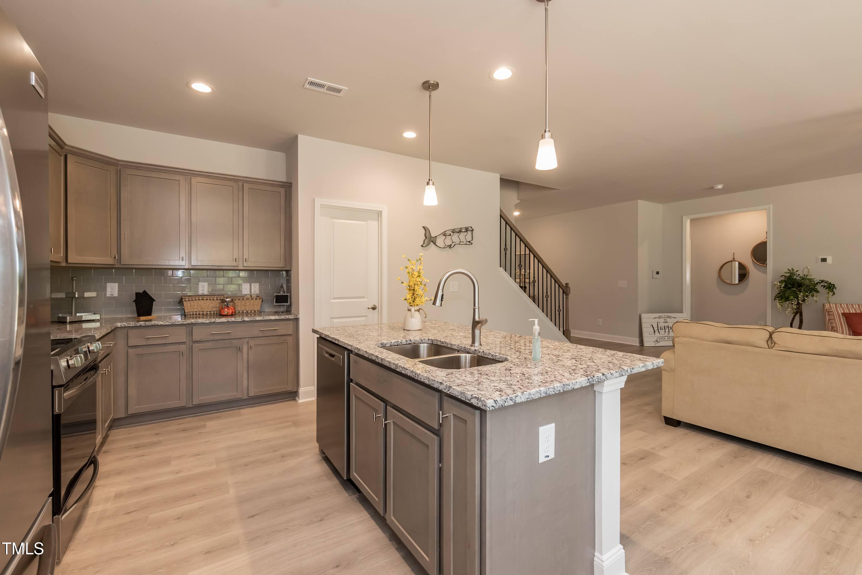 111 Oxford Court Property Photo 15