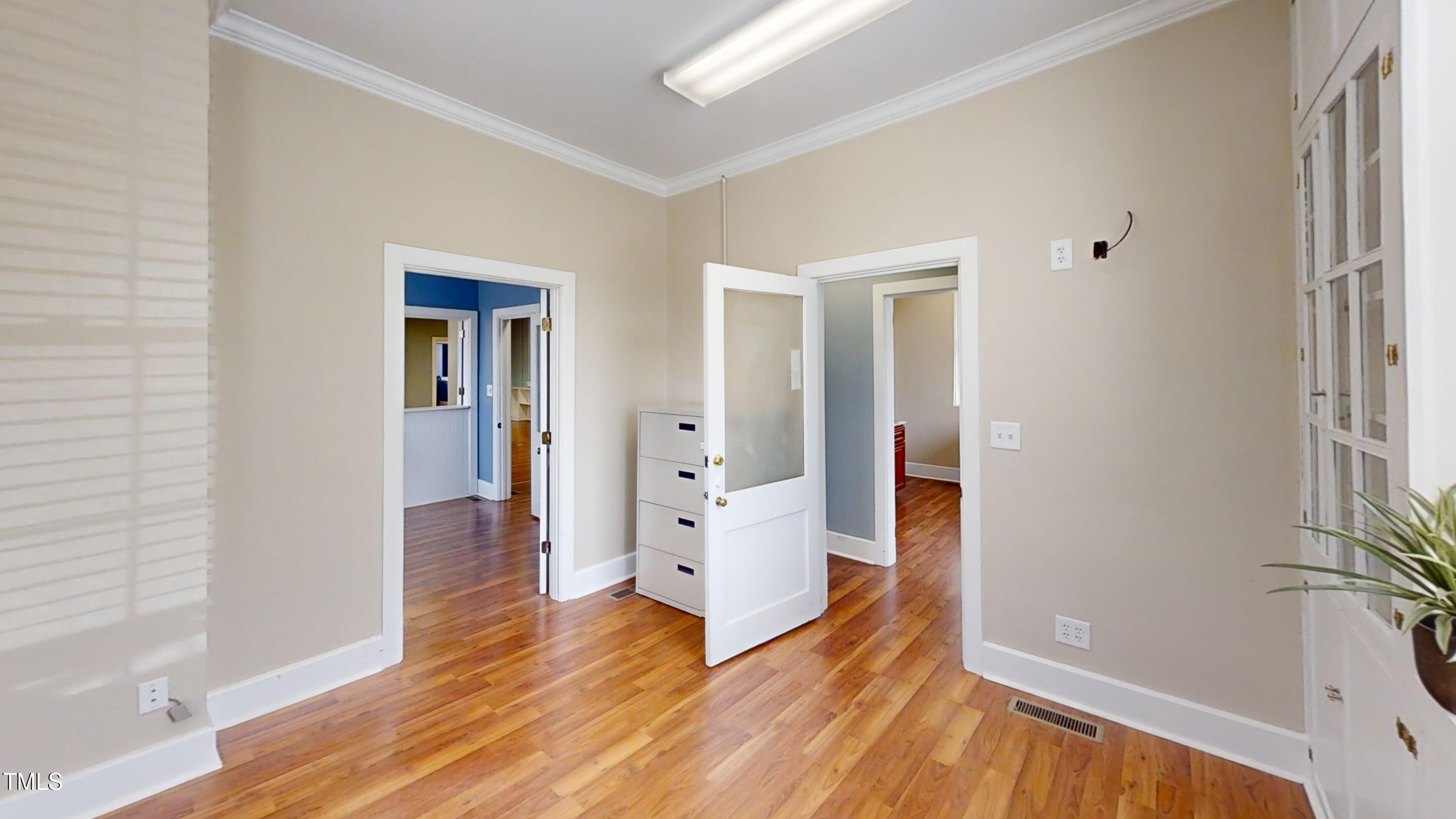 115 E Market Street Property Photo 14