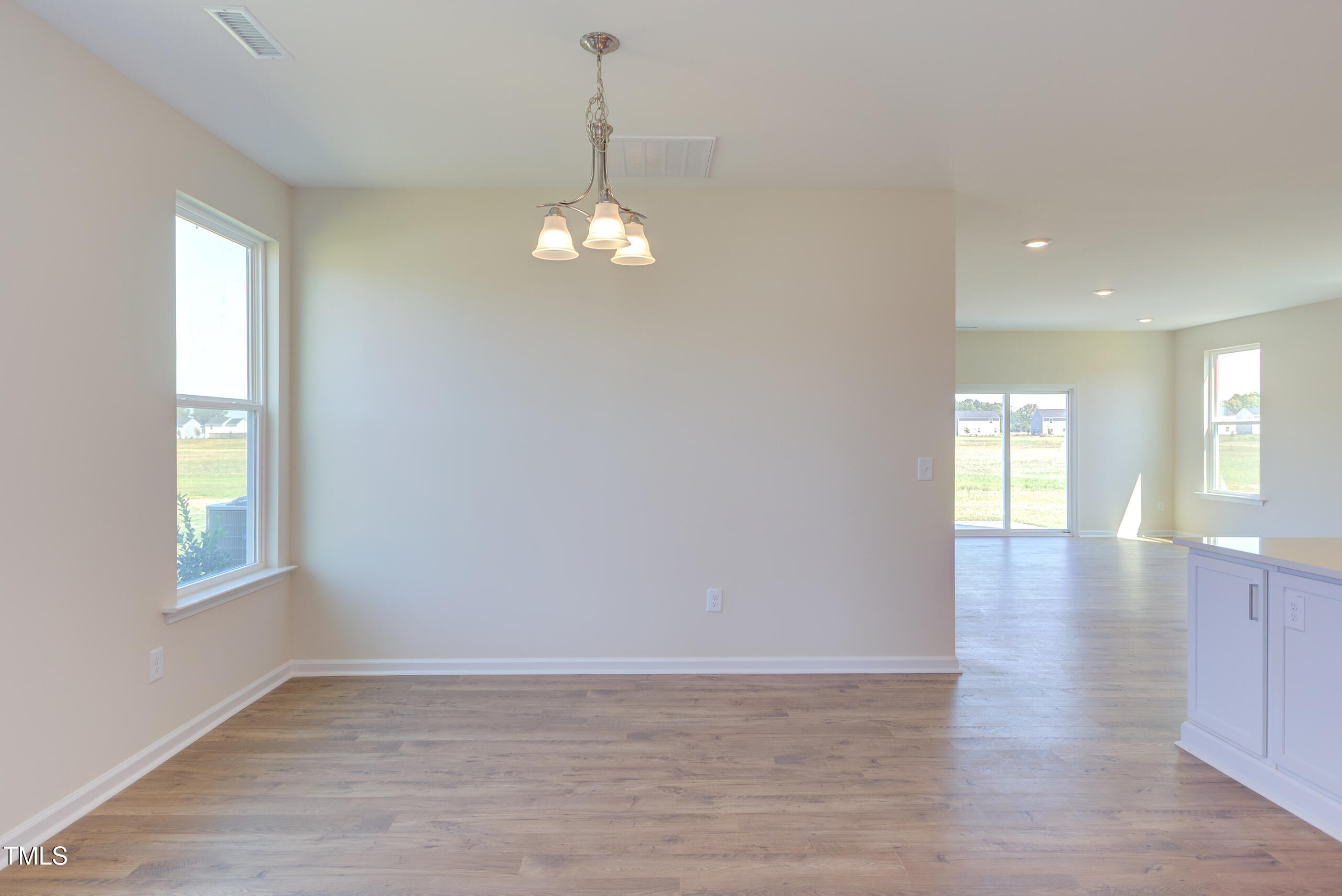 86 Barn Door Drive Property Photo 3