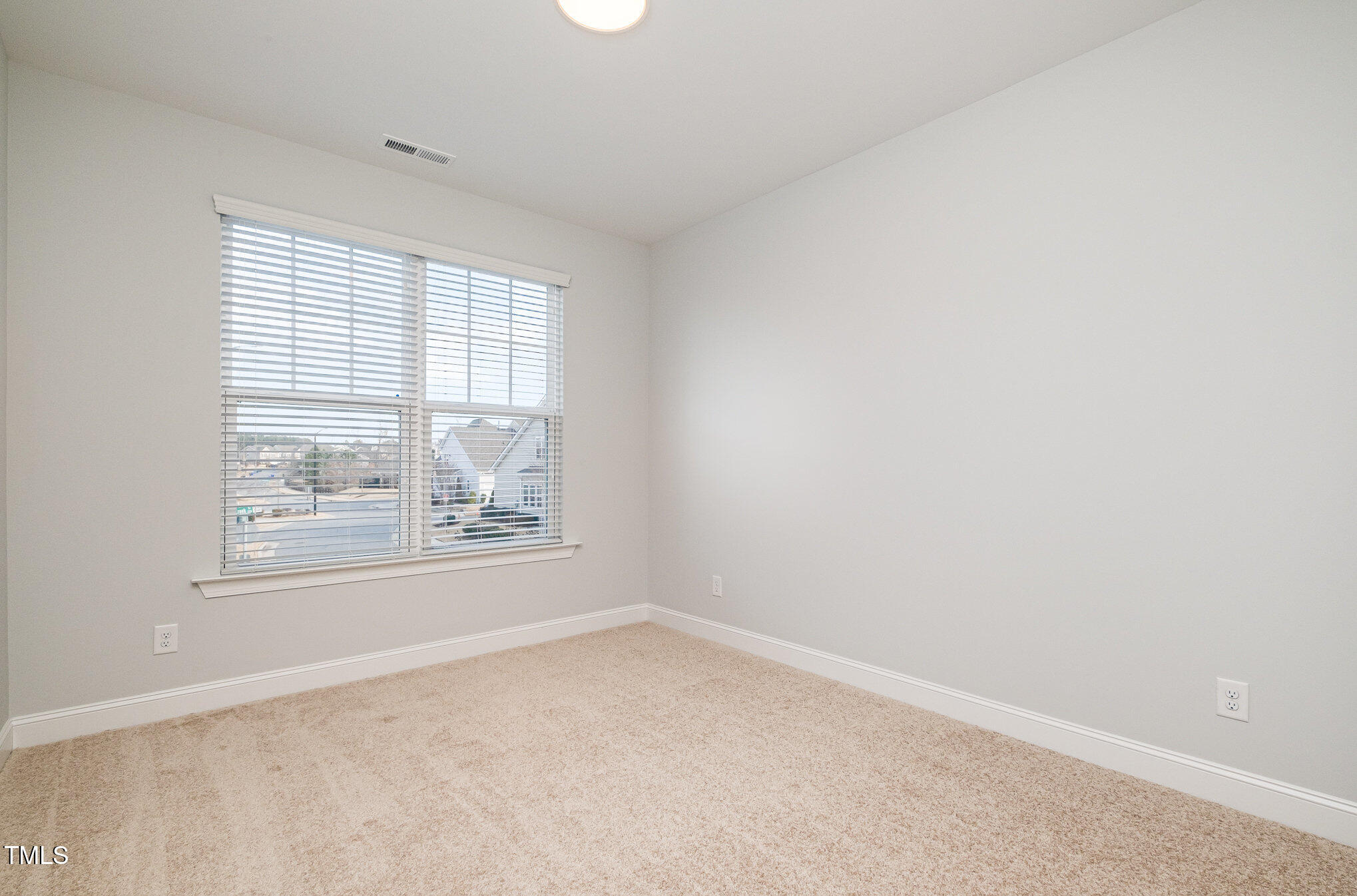 203 Shale Creek Drive Property Photo 19