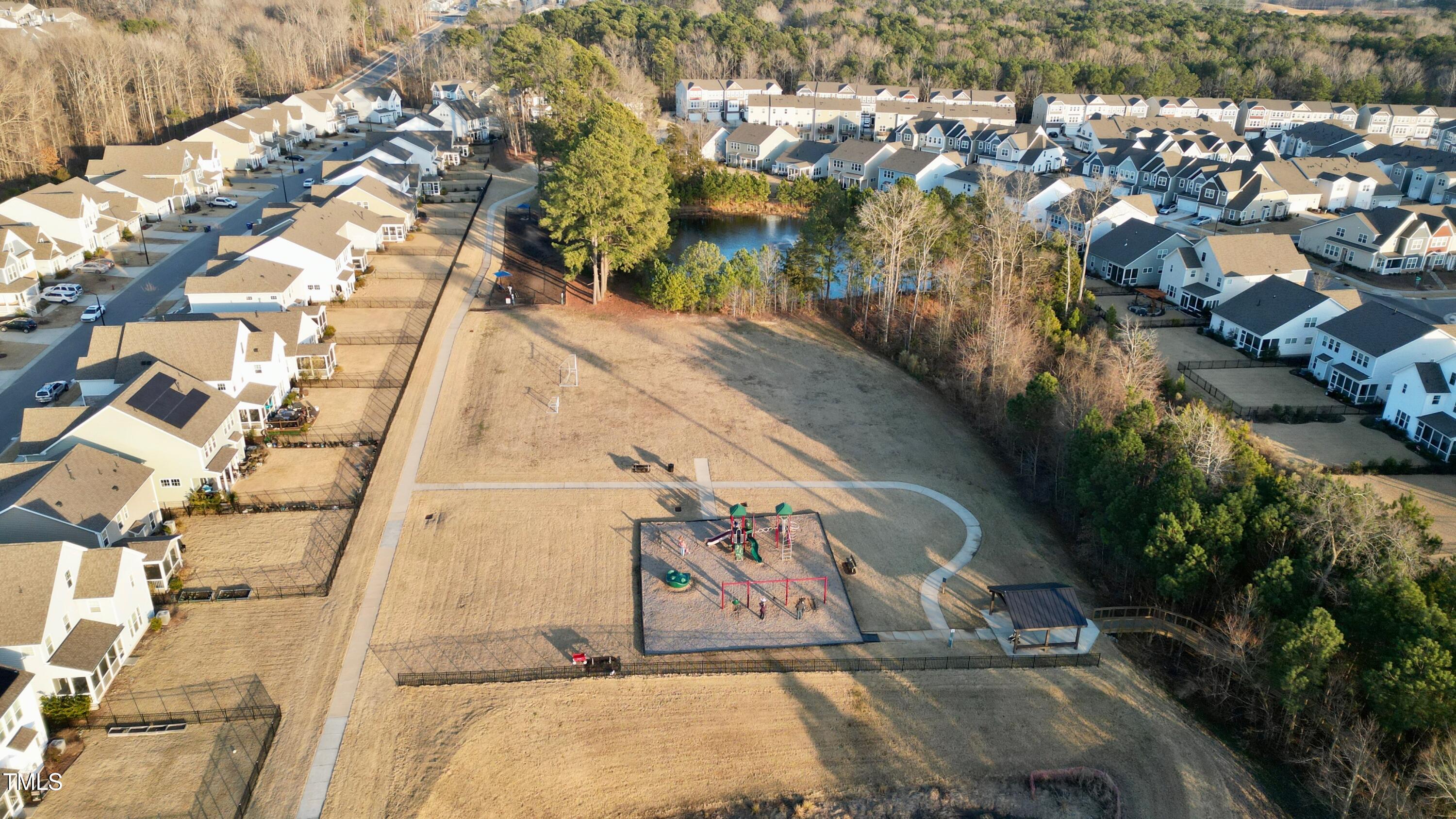 203 Shale Creek Drive Property Photo 29
