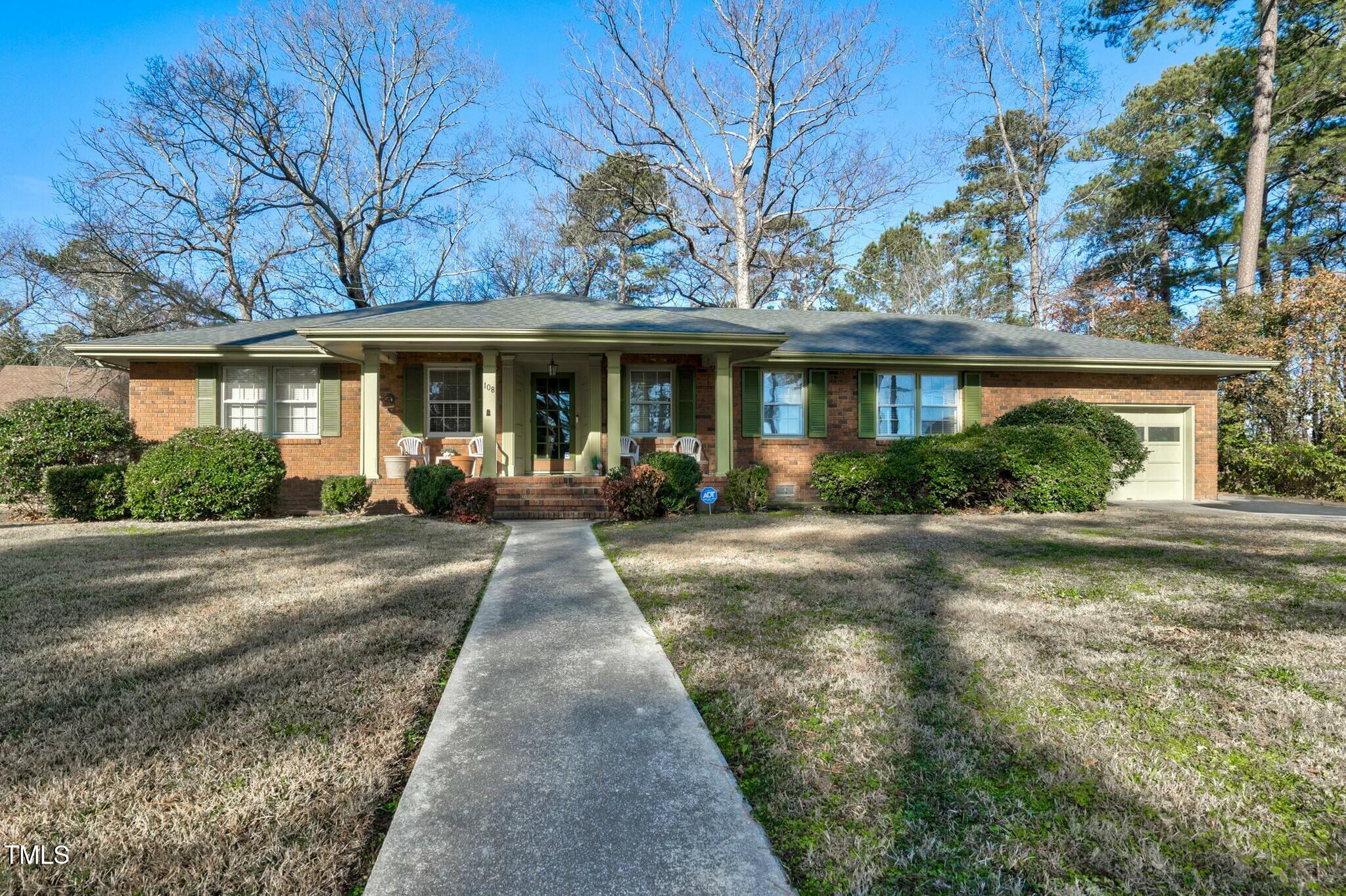 108 Pinewood Avenue Property Photo