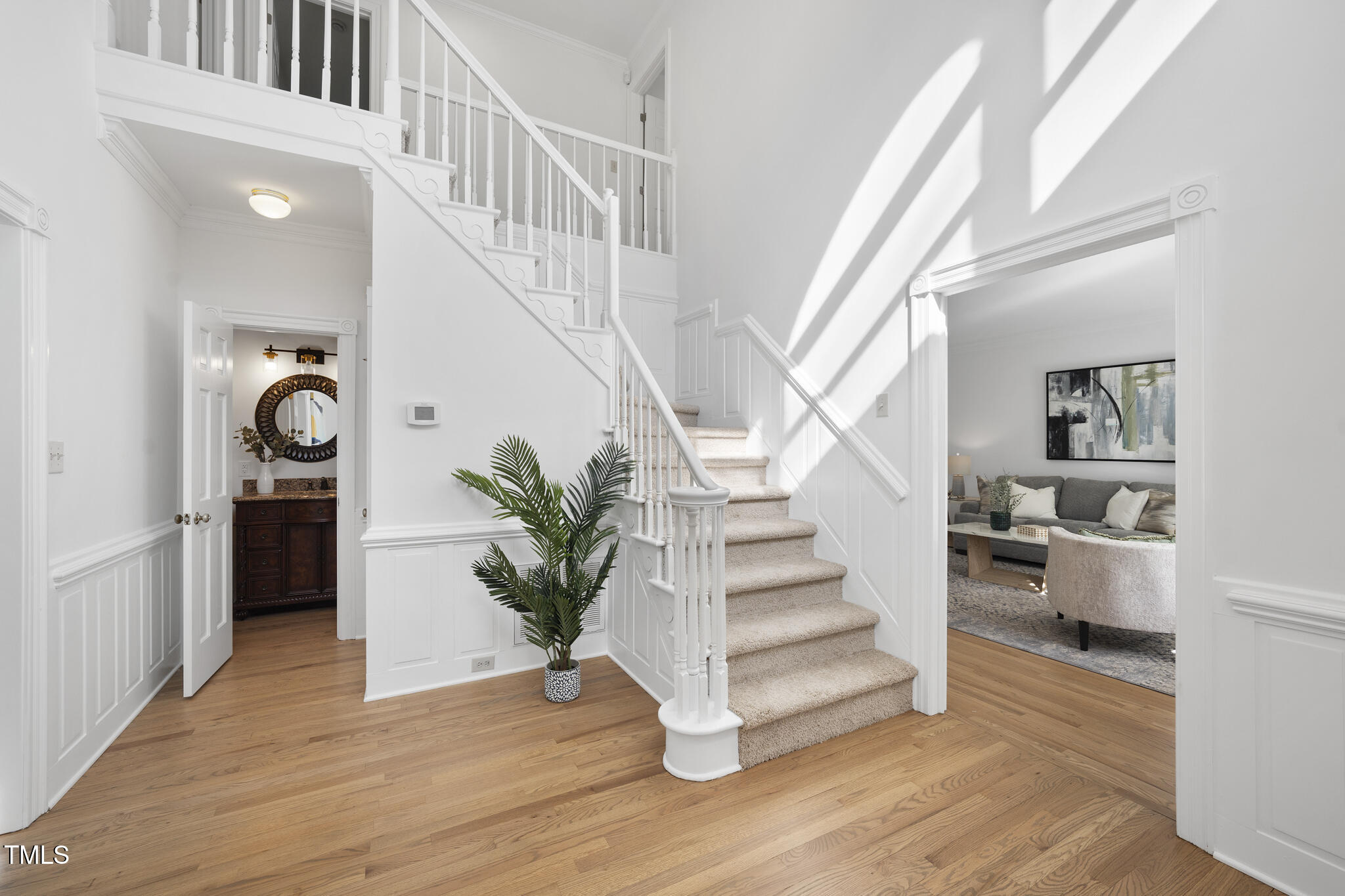 1800 Deer Fern Drive Property Photo 3