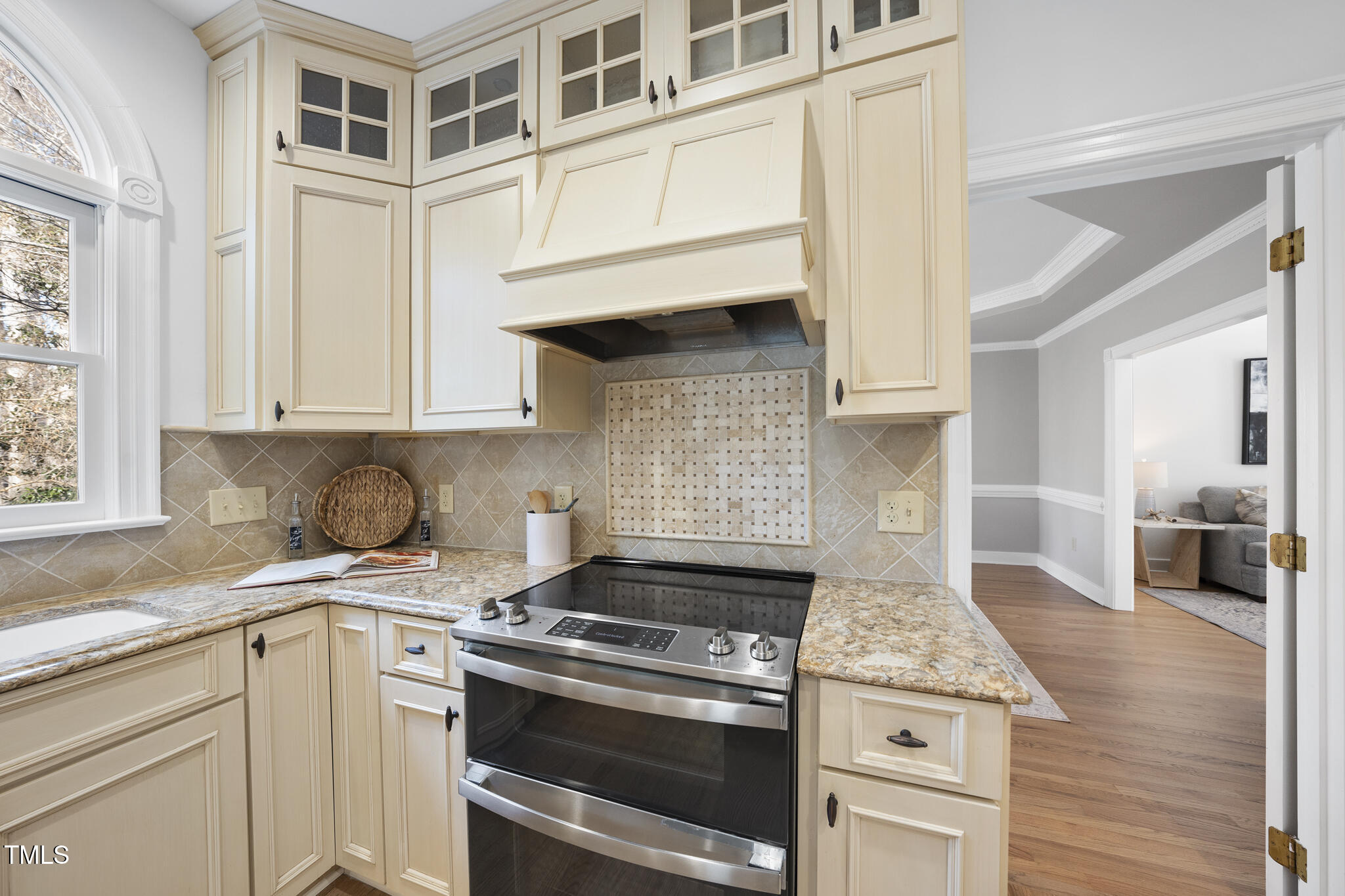 1800 Deer Fern Drive Property Photo 12