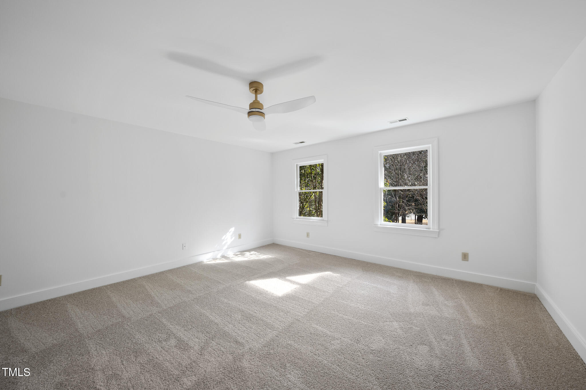 1800 Deer Fern Drive Property Photo 19