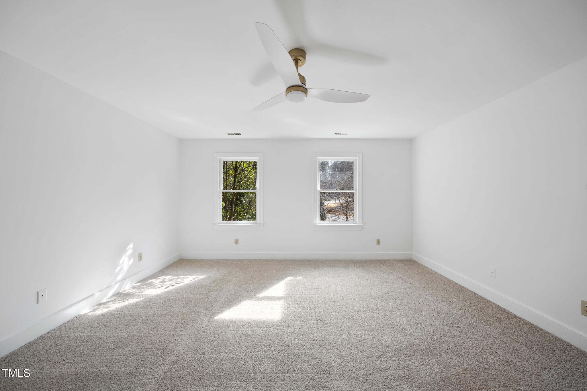 1800 Deer Fern Drive Property Photo 20