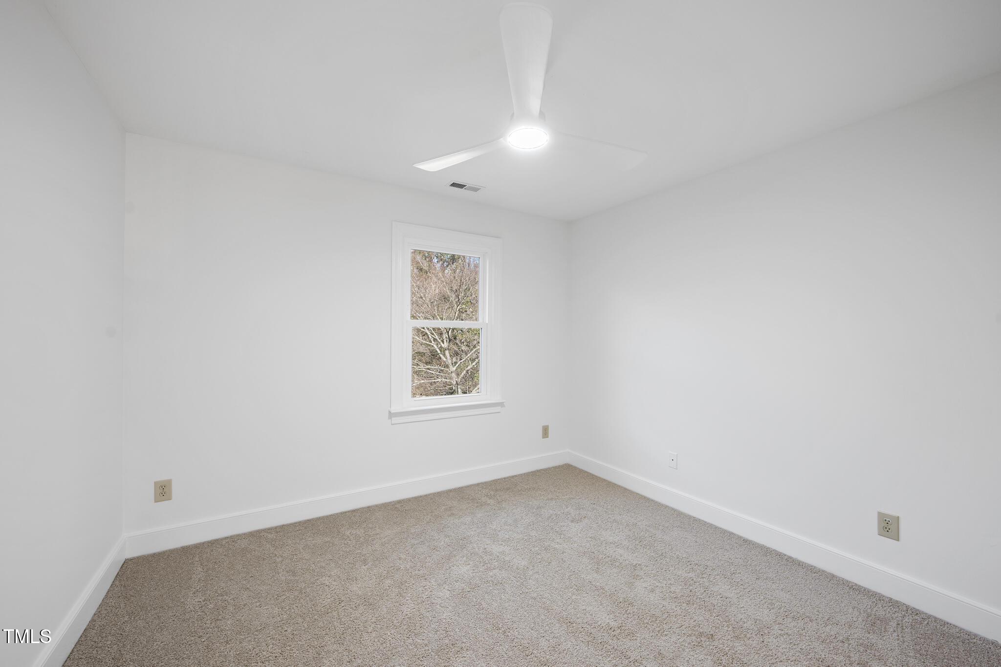 1800 Deer Fern Drive Property Photo 23